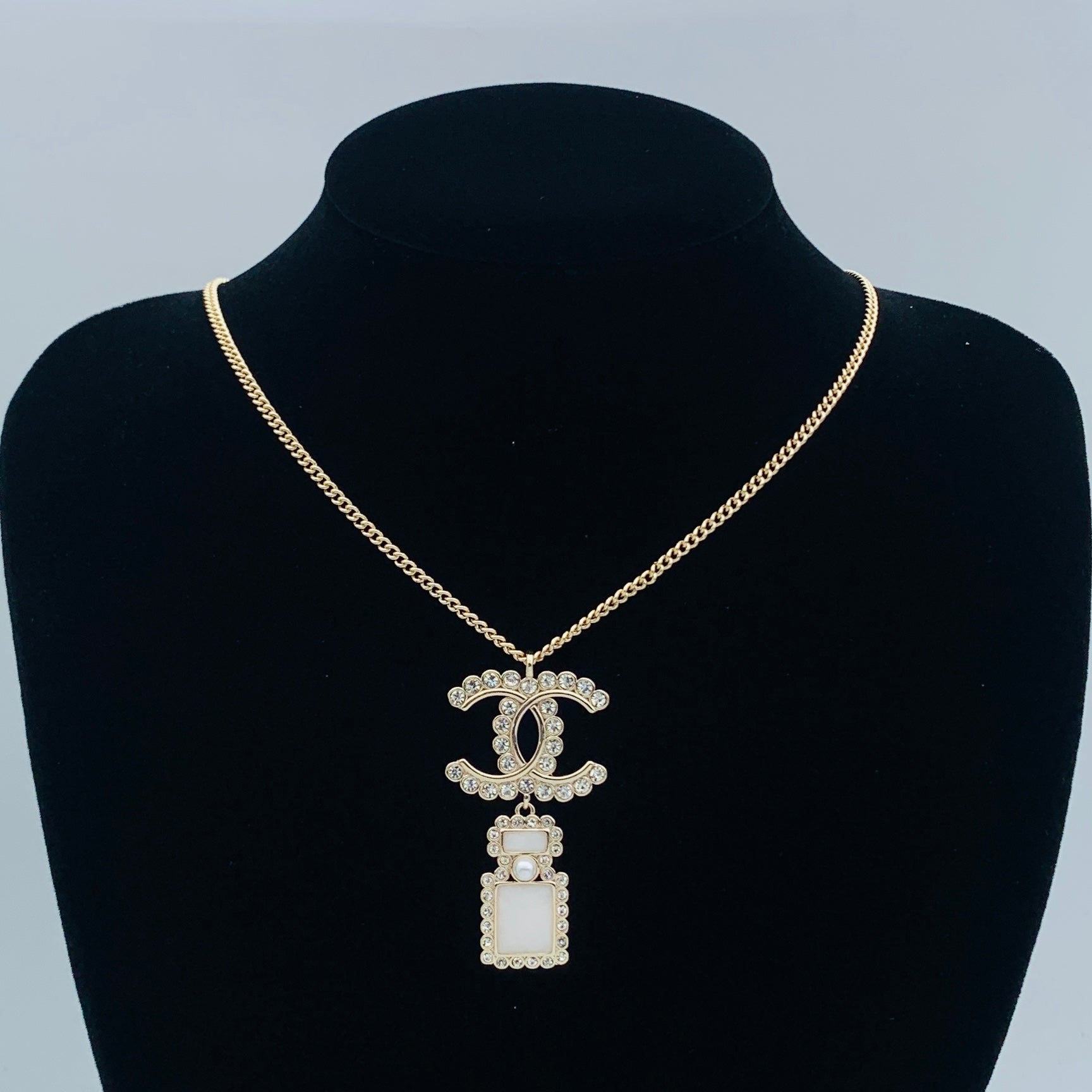 LuxluxHouse Low Price And High Quality Accessories Chanel
