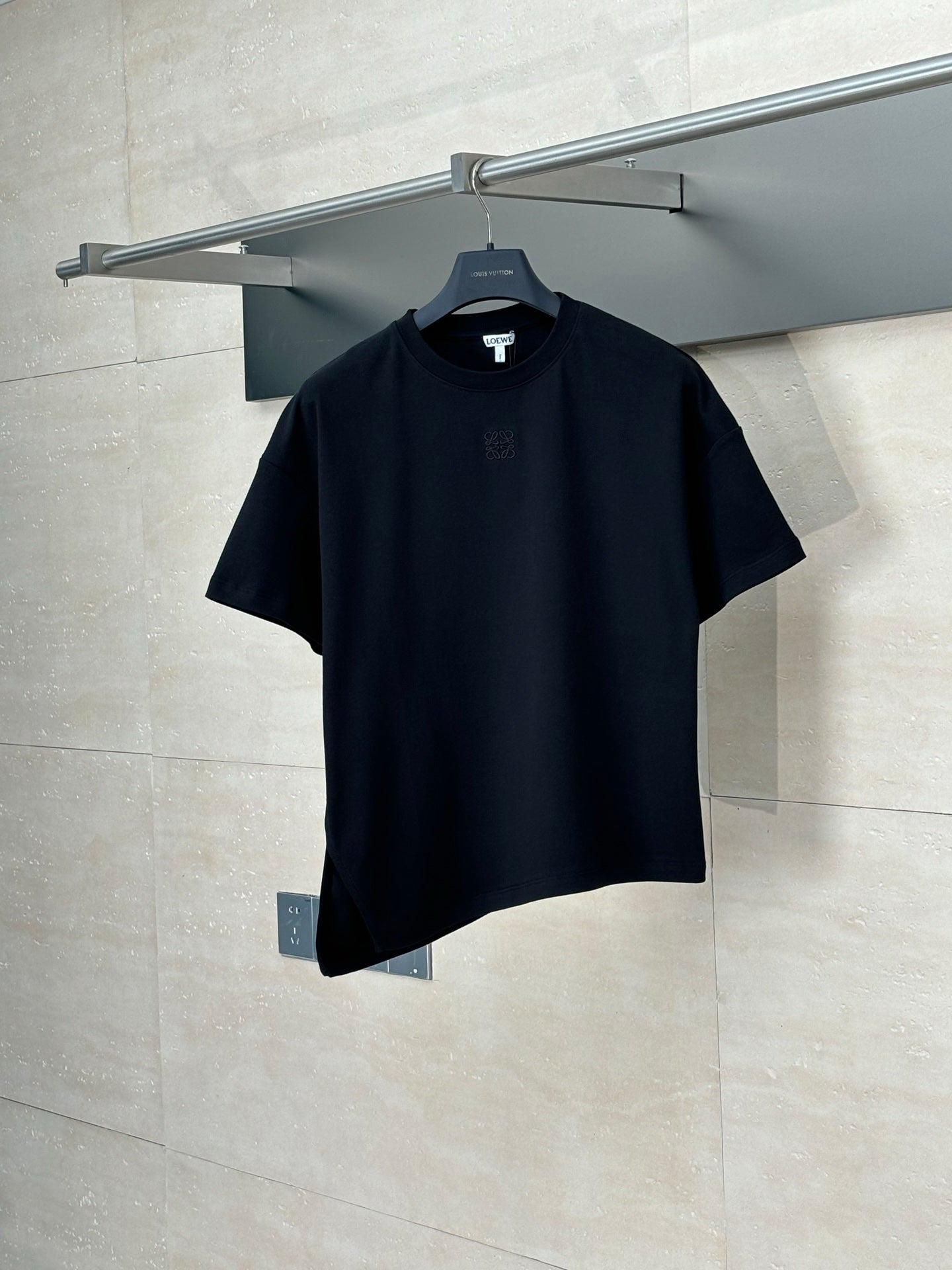 LuxluxHouse Best Quality Clothes T-shirt Loewe