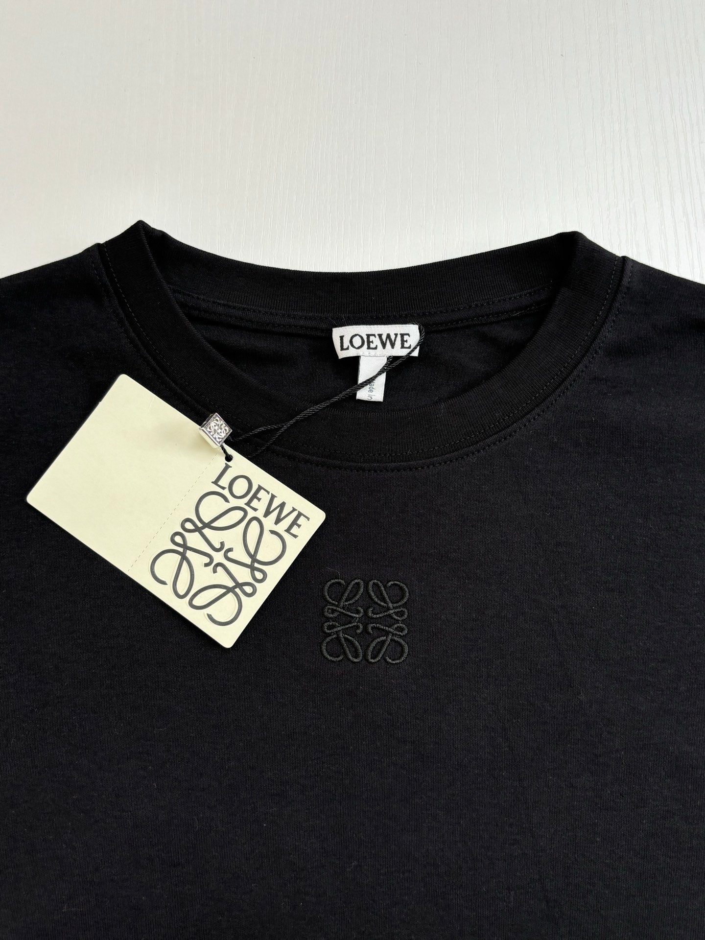 LuxluxHouse Best Quality Clothes T-shirt Loewe