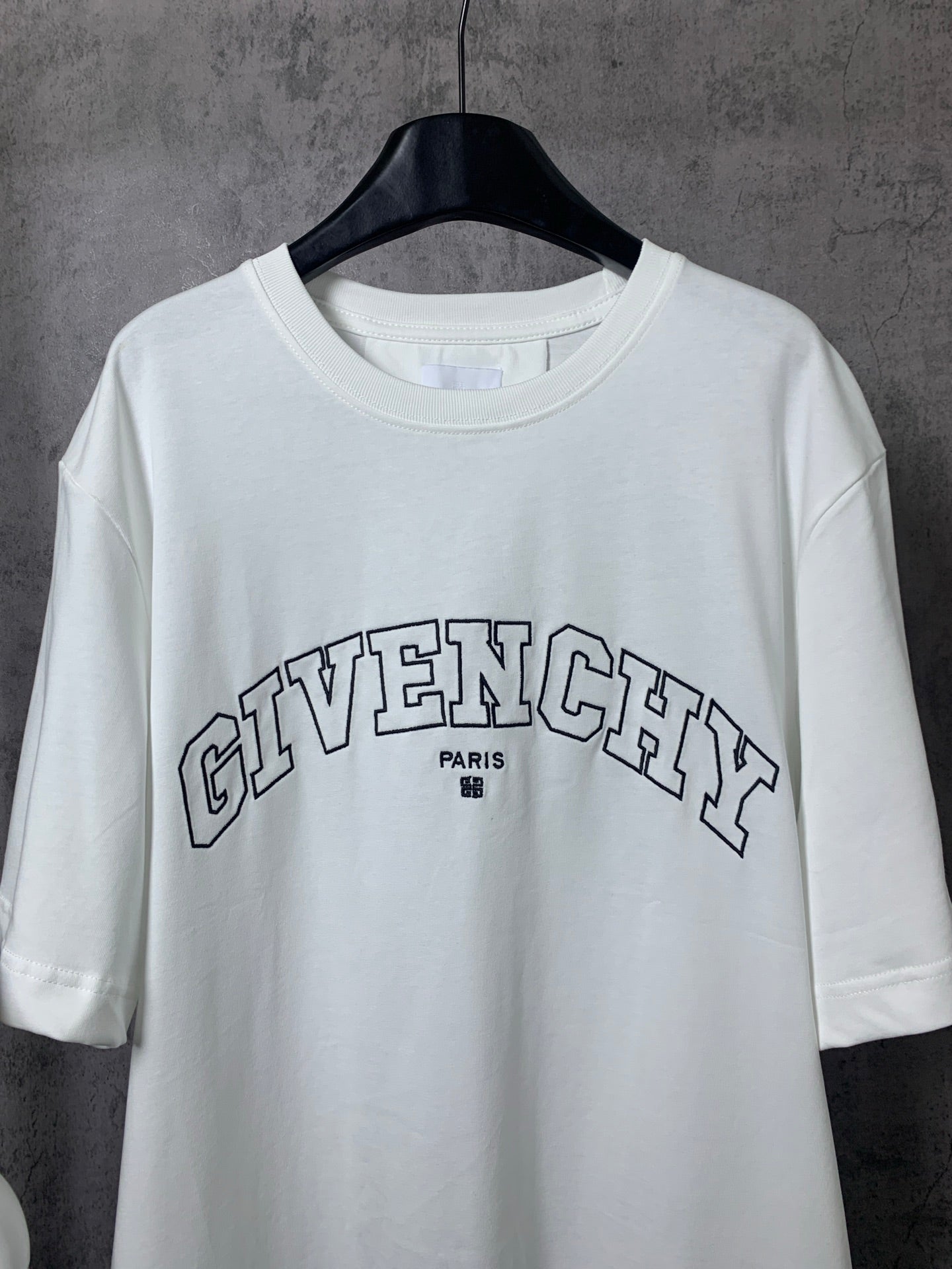 LuxluxHouse Best Quality Clothes Givenchy T-shirt