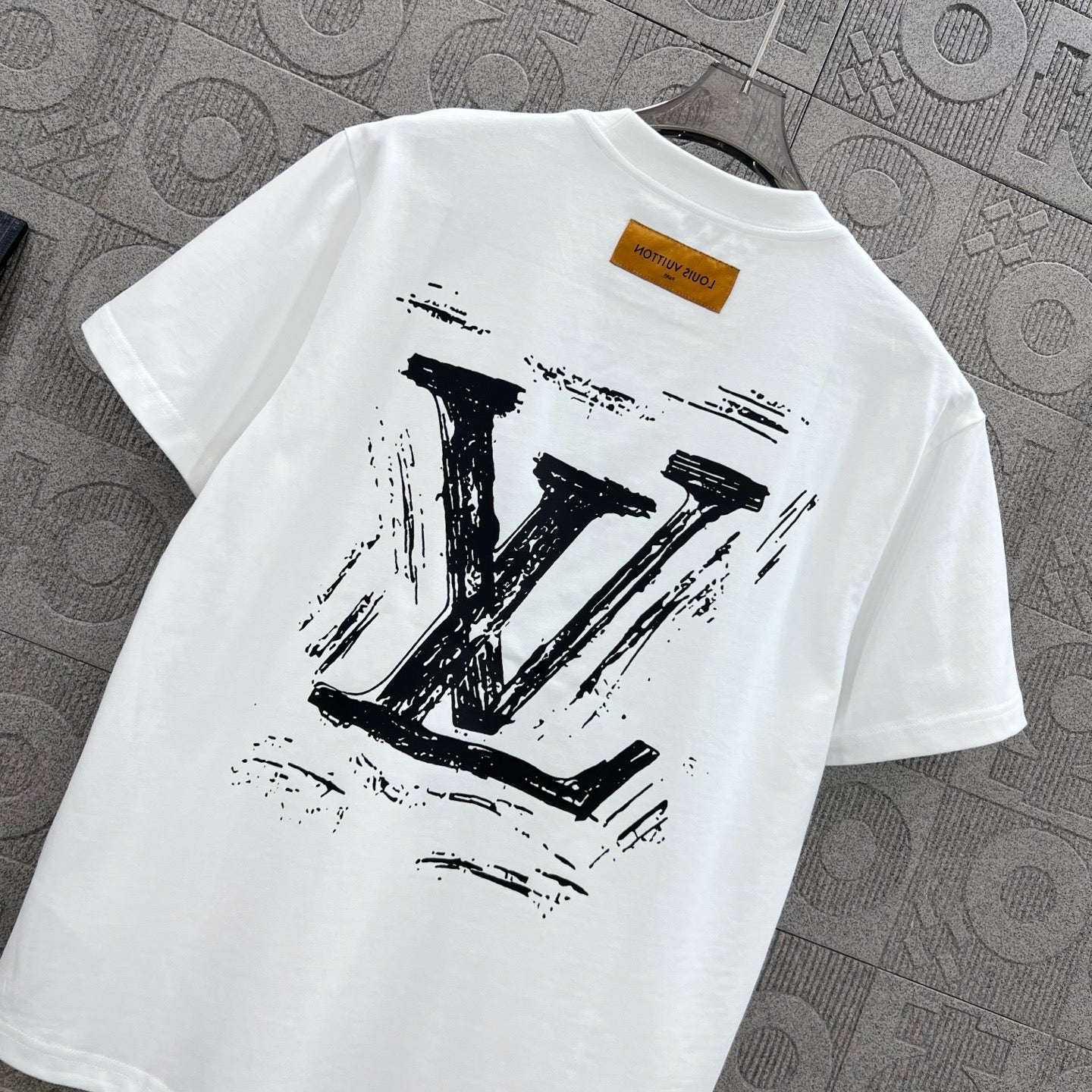 LuxluxHouse Best Quality Clothes T-shirt Louis Vuitton