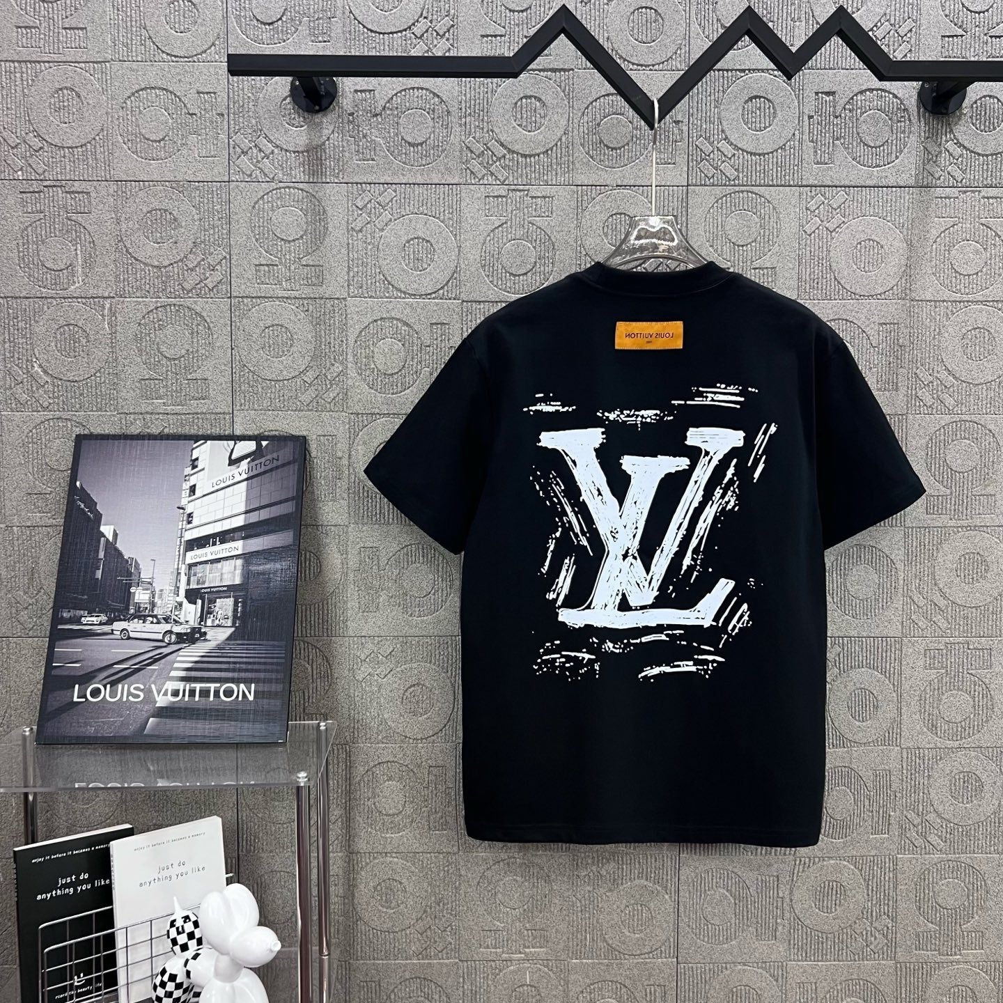LuxluxHouse Best Quality Clothes T-shirt Louis Vuitton