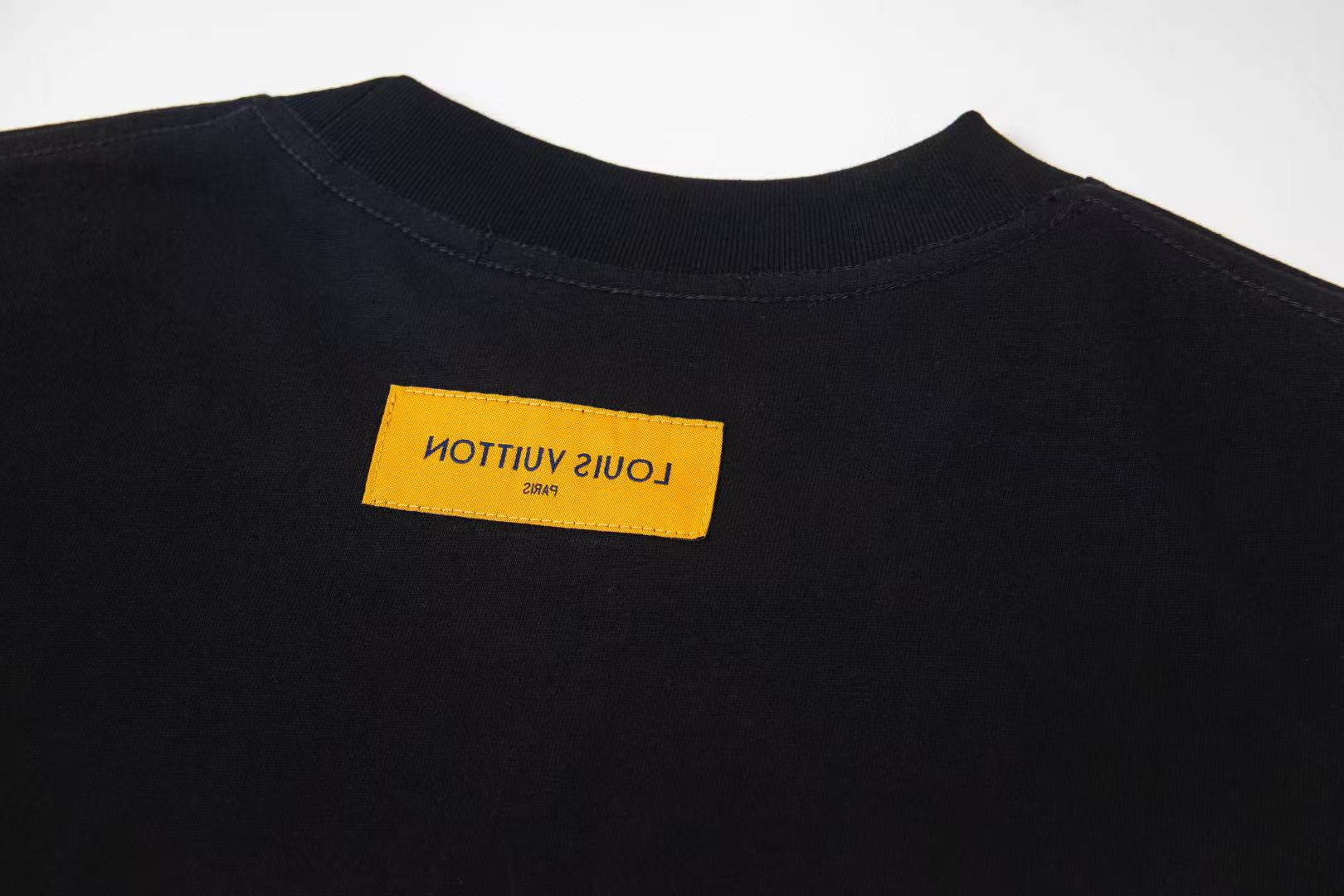 LuxluxHouse Best Quality Clothes T-shirt Louis Vuitton