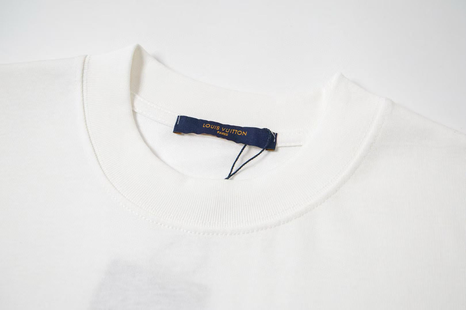 LuxluxHouse Best Quality Clothes T-shirt Louis Vuitton
