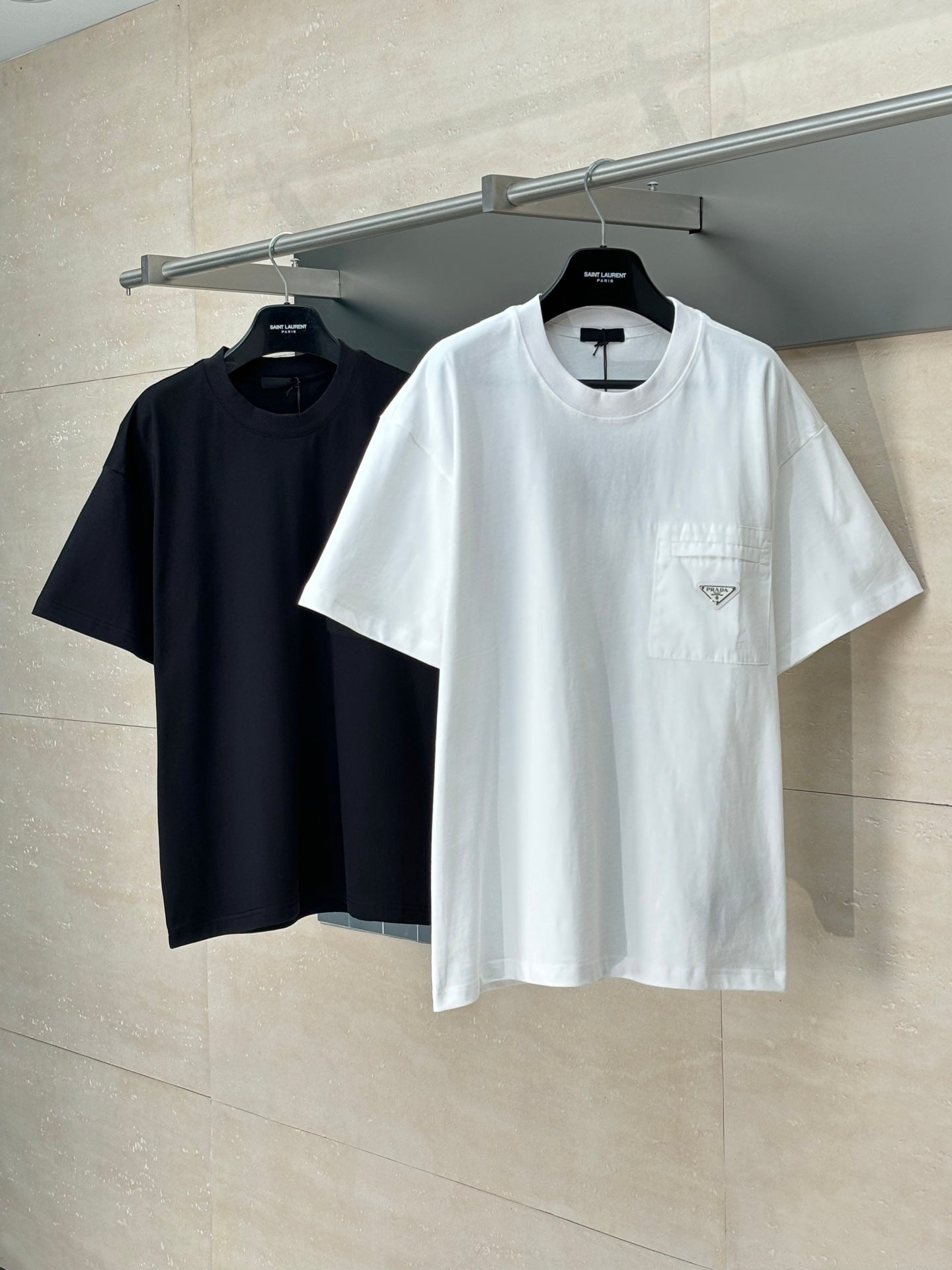 LuxluxHouse Best Quality Clothes T-shirt Prada