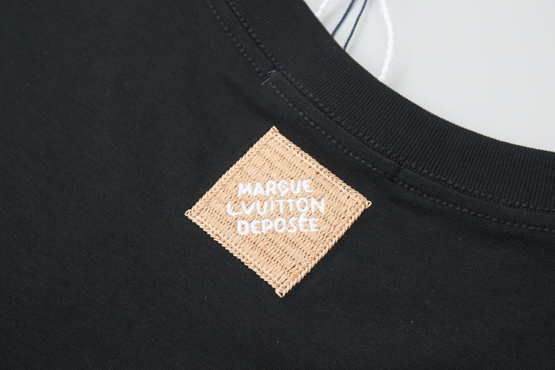 LuxluxHouse Best Quality Clothes T-shirt Louis Vuitton