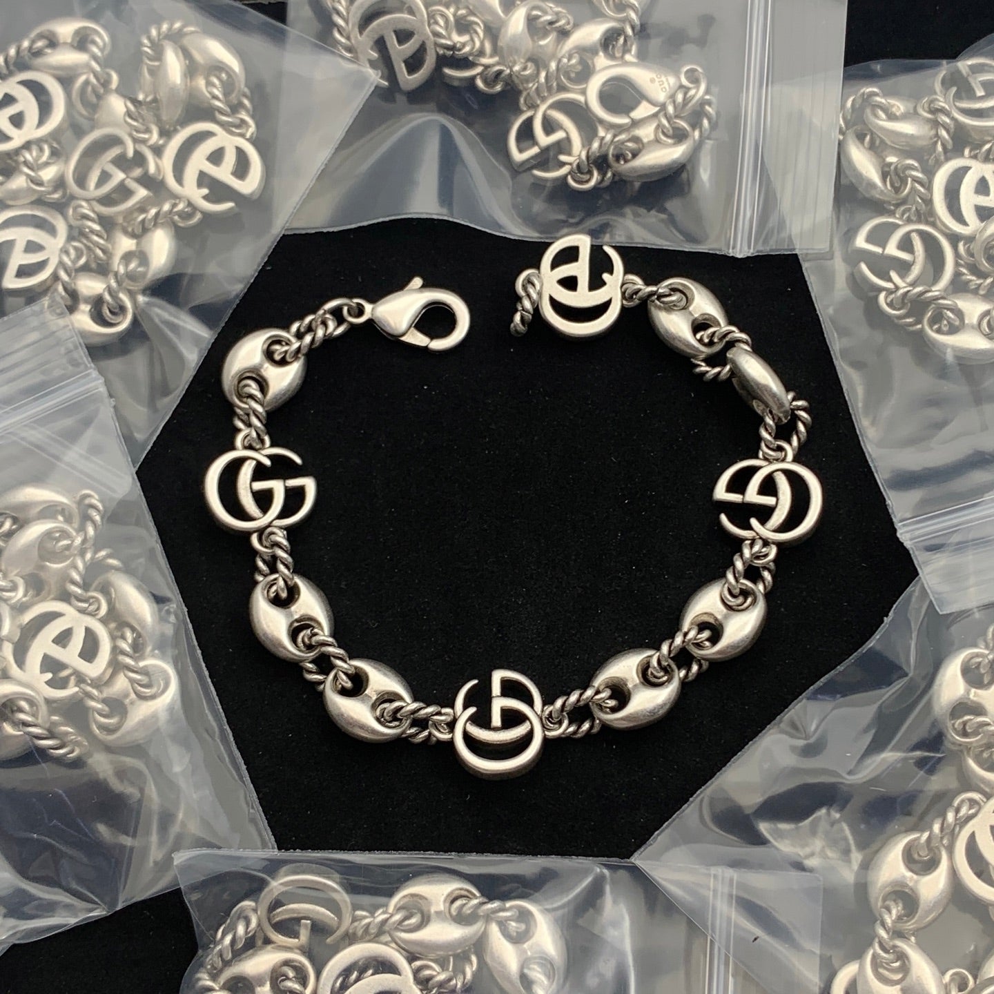 LuxluxHouse Low Price And High Quality Accessories Gucci