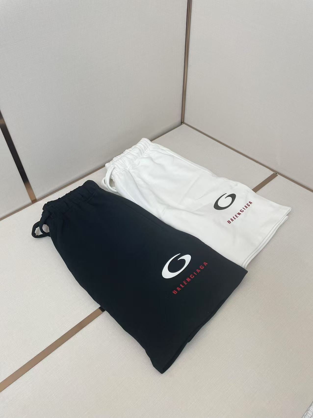 LuxluxHouse Best Quality Clothes Balenciaga Pants
