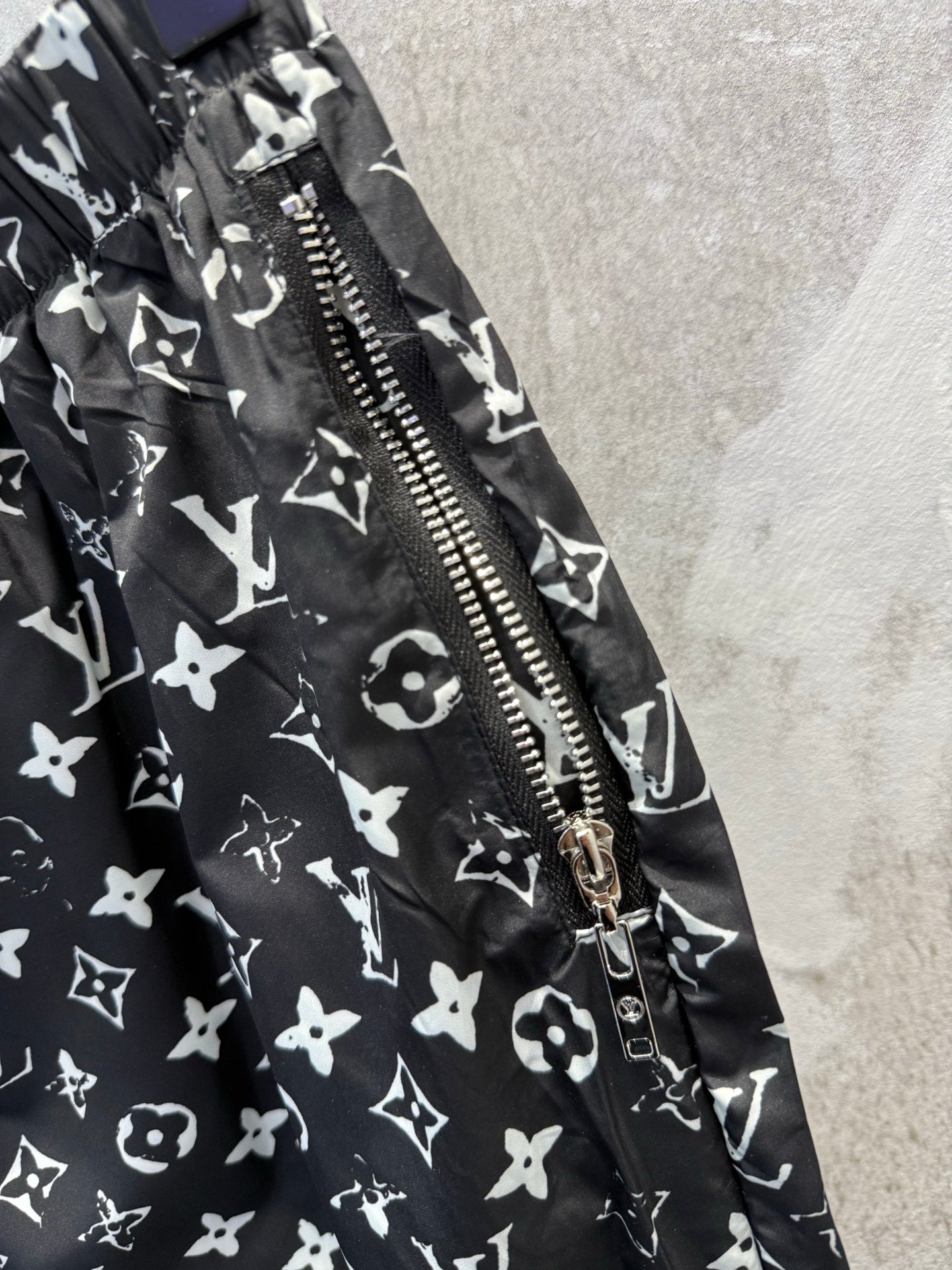 LuxluxHouse Best Quality Clothes Pants Louis Vuitton