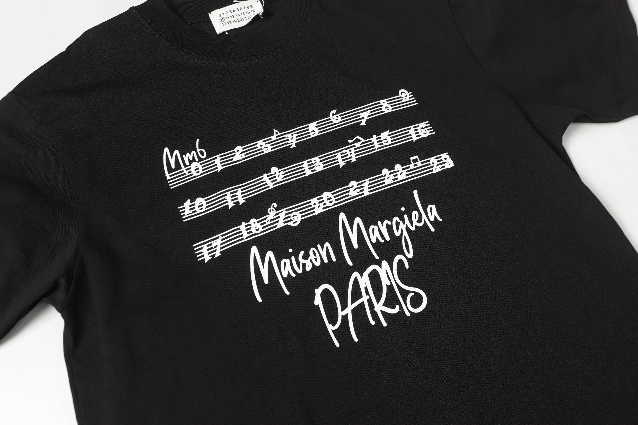LuxluxHouse Best Quality Clothes T-shirt Chanel & Maison Margiela