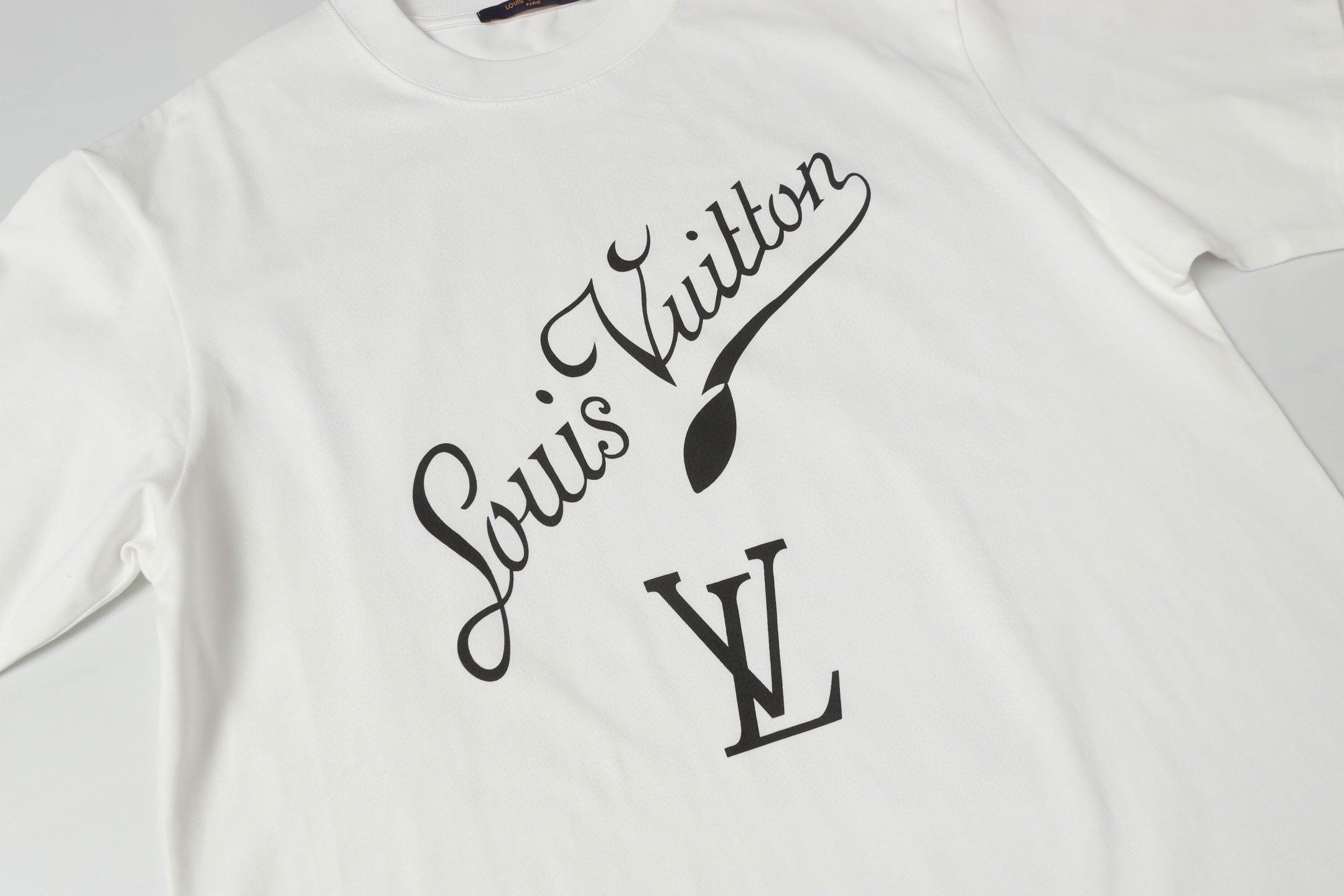 LuxluxHouse Best Quality Clothes T-shirt Louis Vuitton