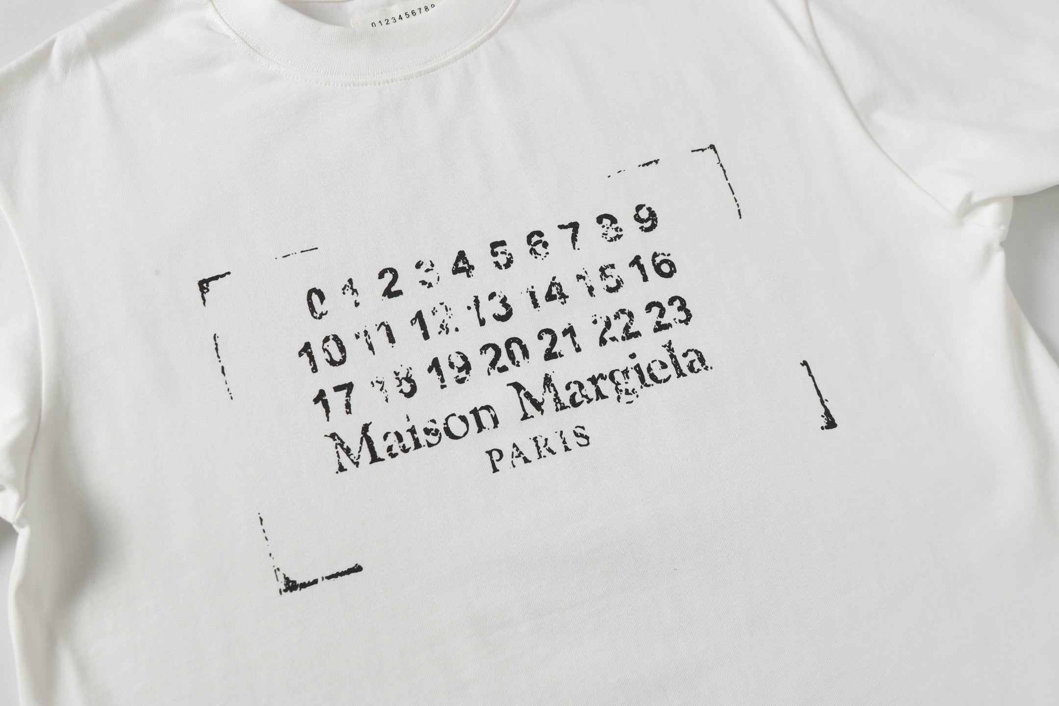 LuxluxHouse Best Quality Clothes T-shirt Chanel & Maison Margiela