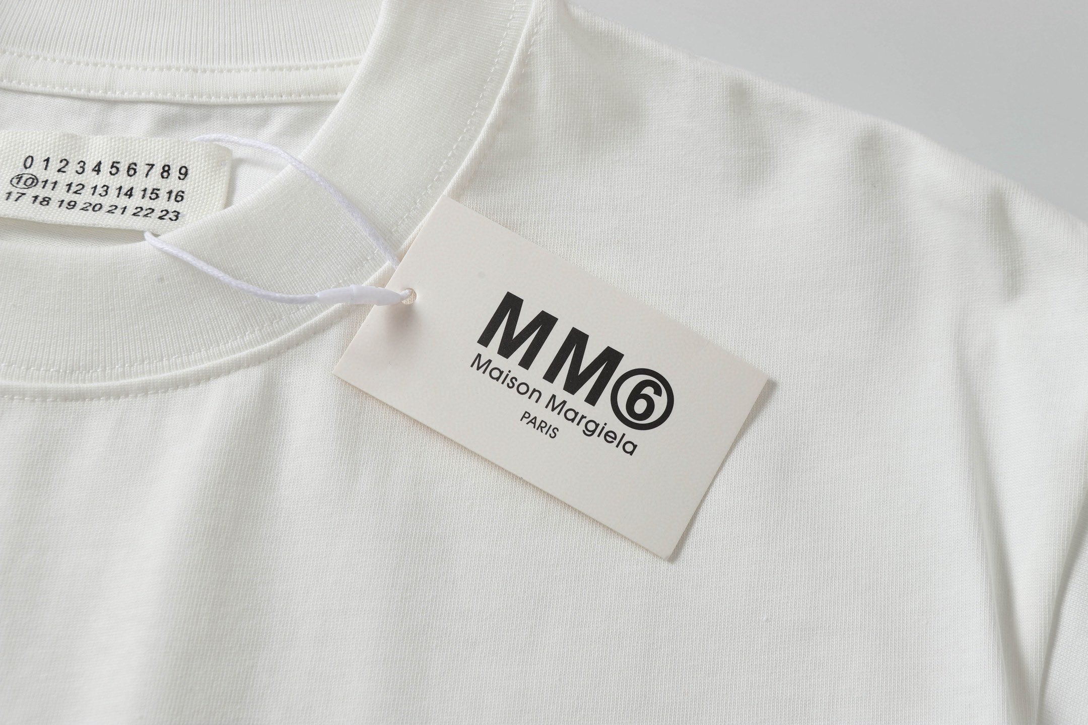 LuxluxHouse Best Quality Clothes T-shirt Chanel & Maison Margiela