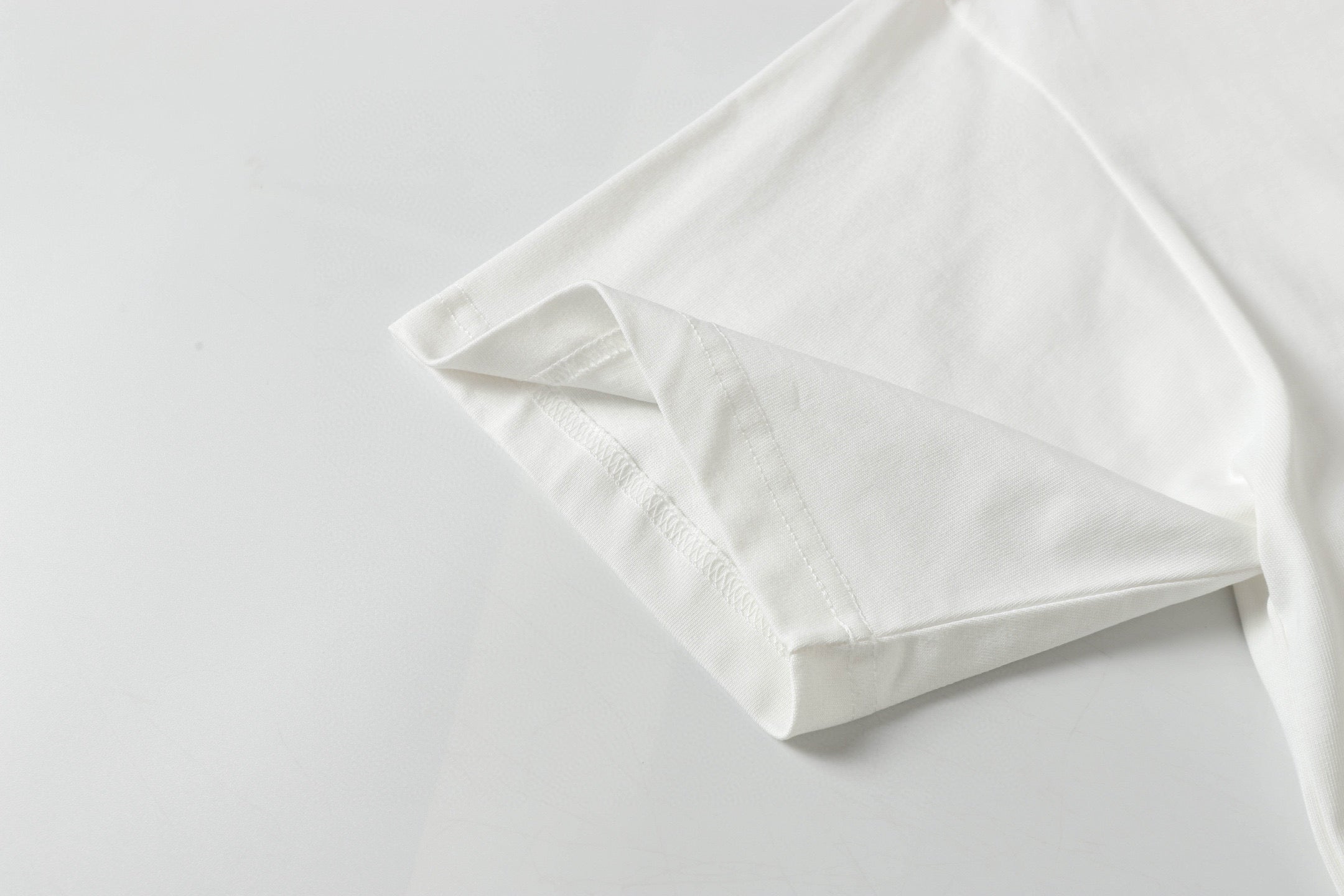 LuxluxHouse Best Quality Clothes T-shirt Moncler