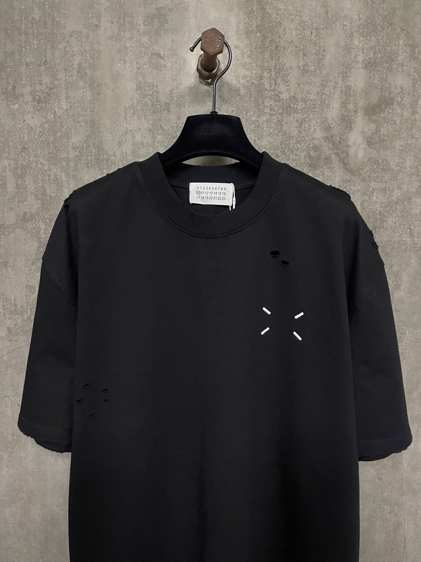 LuxluxHouse Best Quality Clothes T-shirt Chanel & Maison Margiela