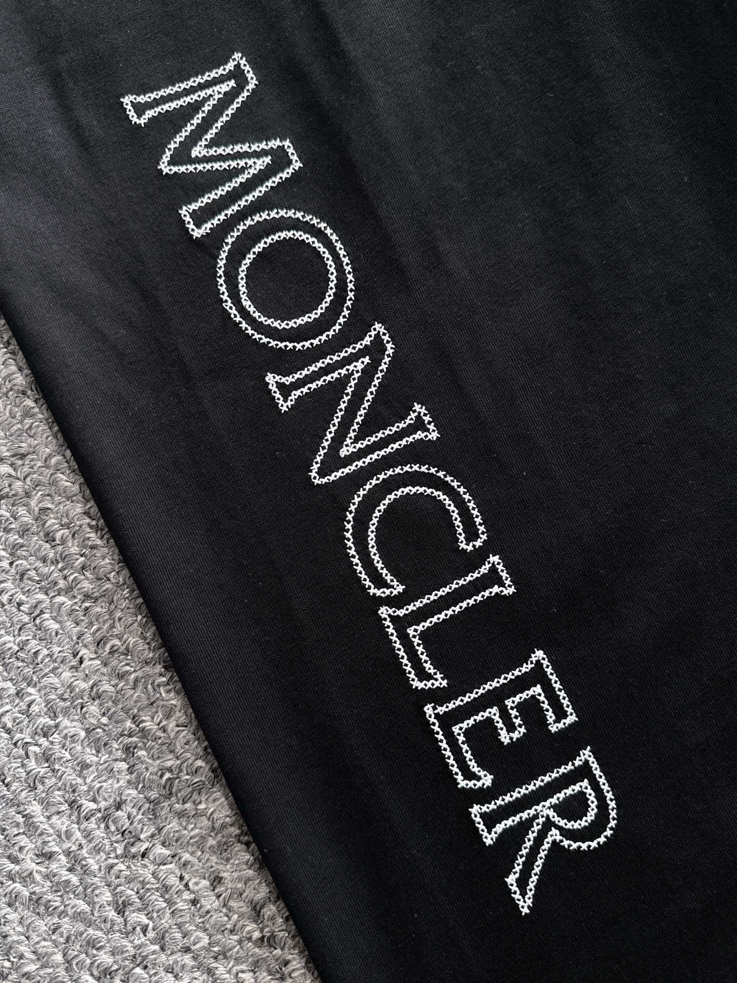 LuxluxHouse Best Quality Clothes T-shirt Moncler