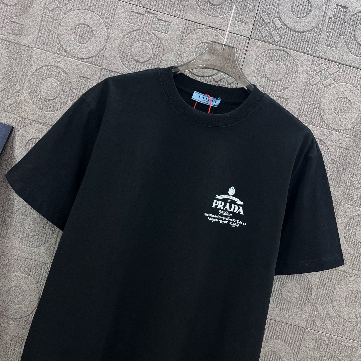 LuxluxHouse Best Quality Clothes T-shirt Prada