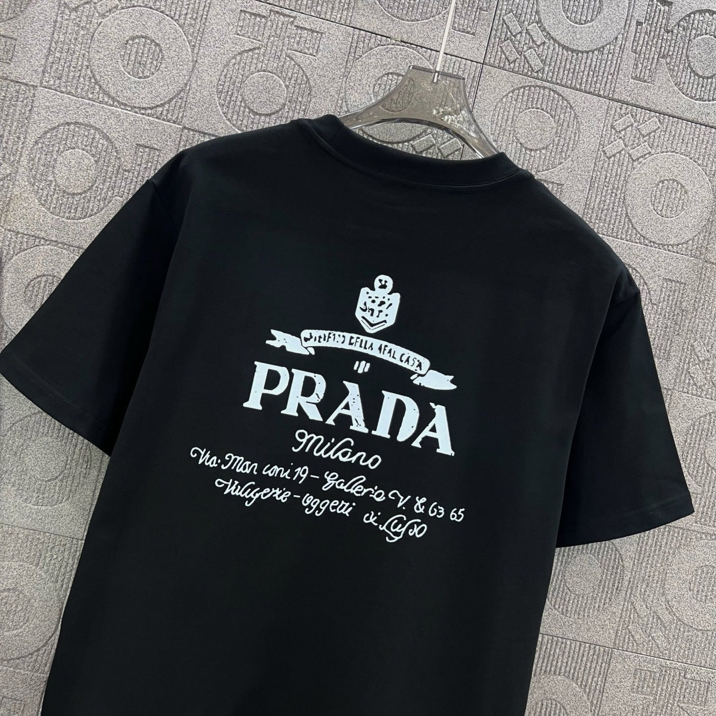 LuxluxHouse Best Quality Clothes T-shirt Prada