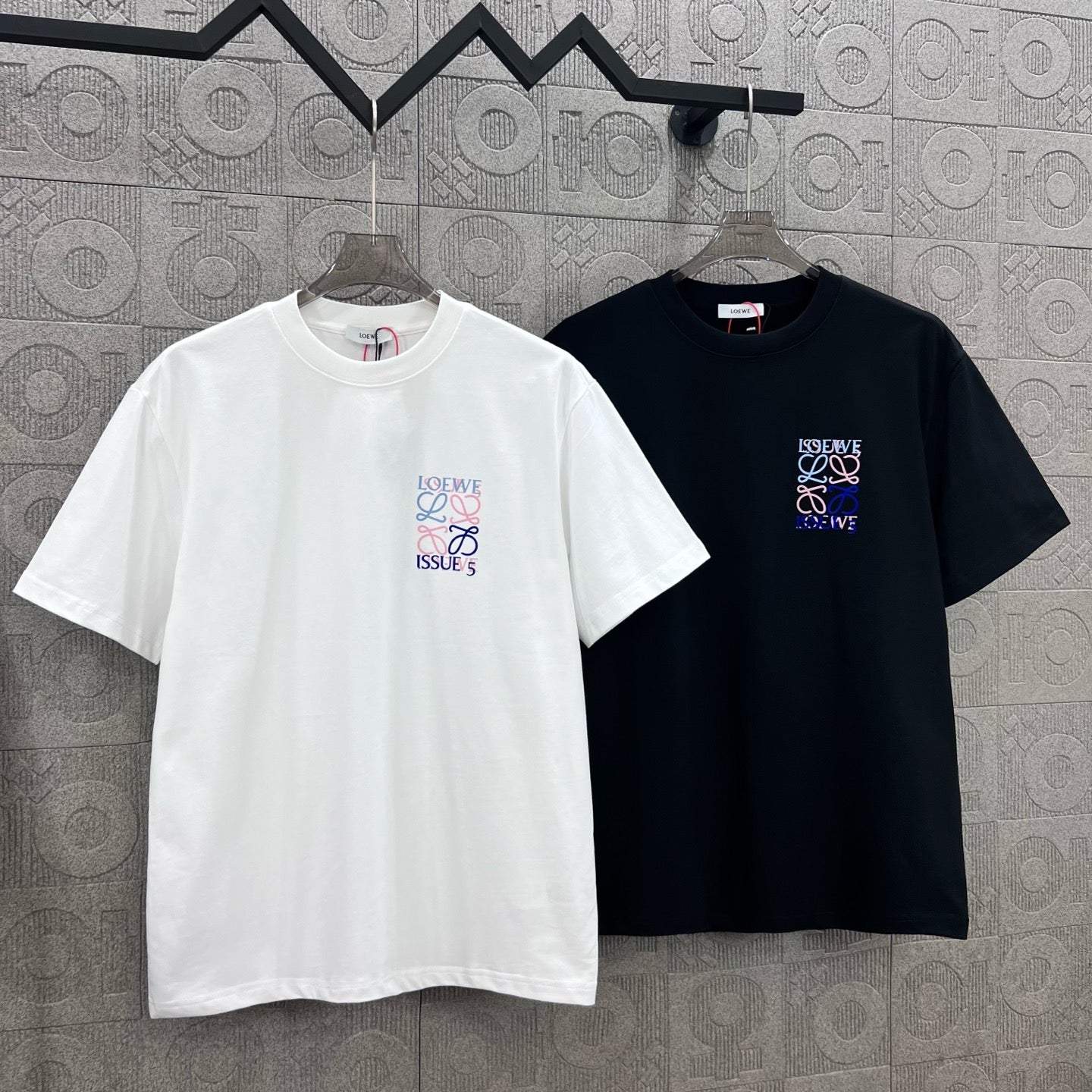 LuxluxHouse Best Quality Clothes T-shirt Loewe