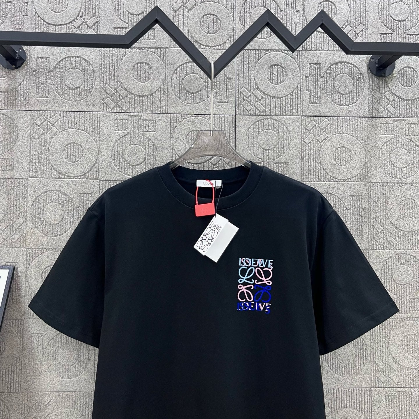 LuxluxHouse Best Quality Clothes T-shirt Loewe