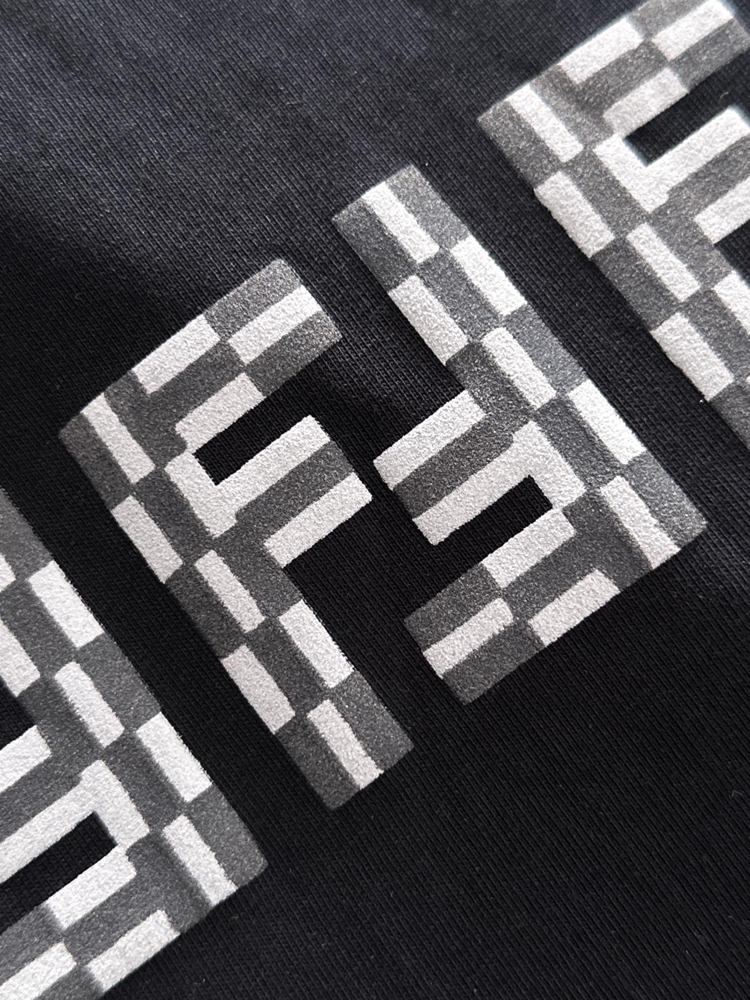 LuxluxHouse Best Quality Clothes Fendi T-shirt