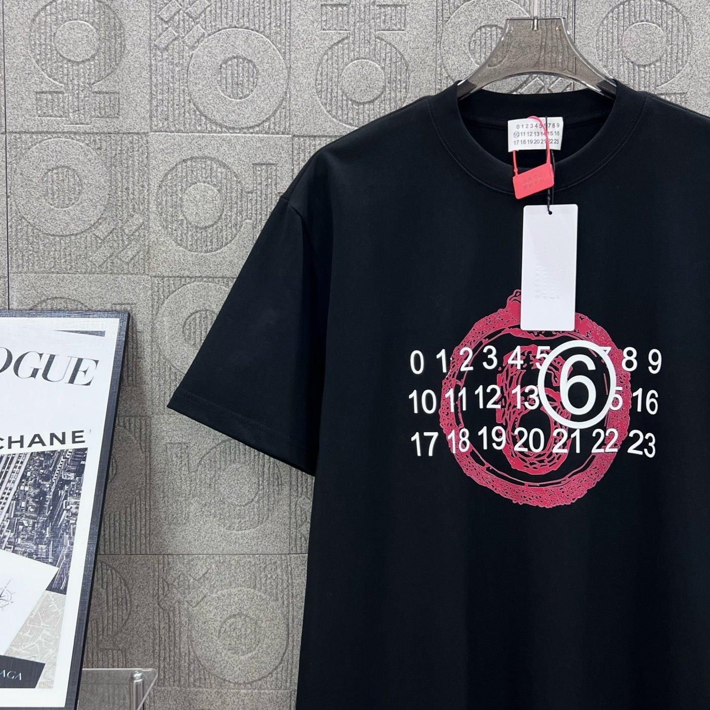 LuxluxHouse Best Quality Clothes T-shirt Chanel & Maison Margiela