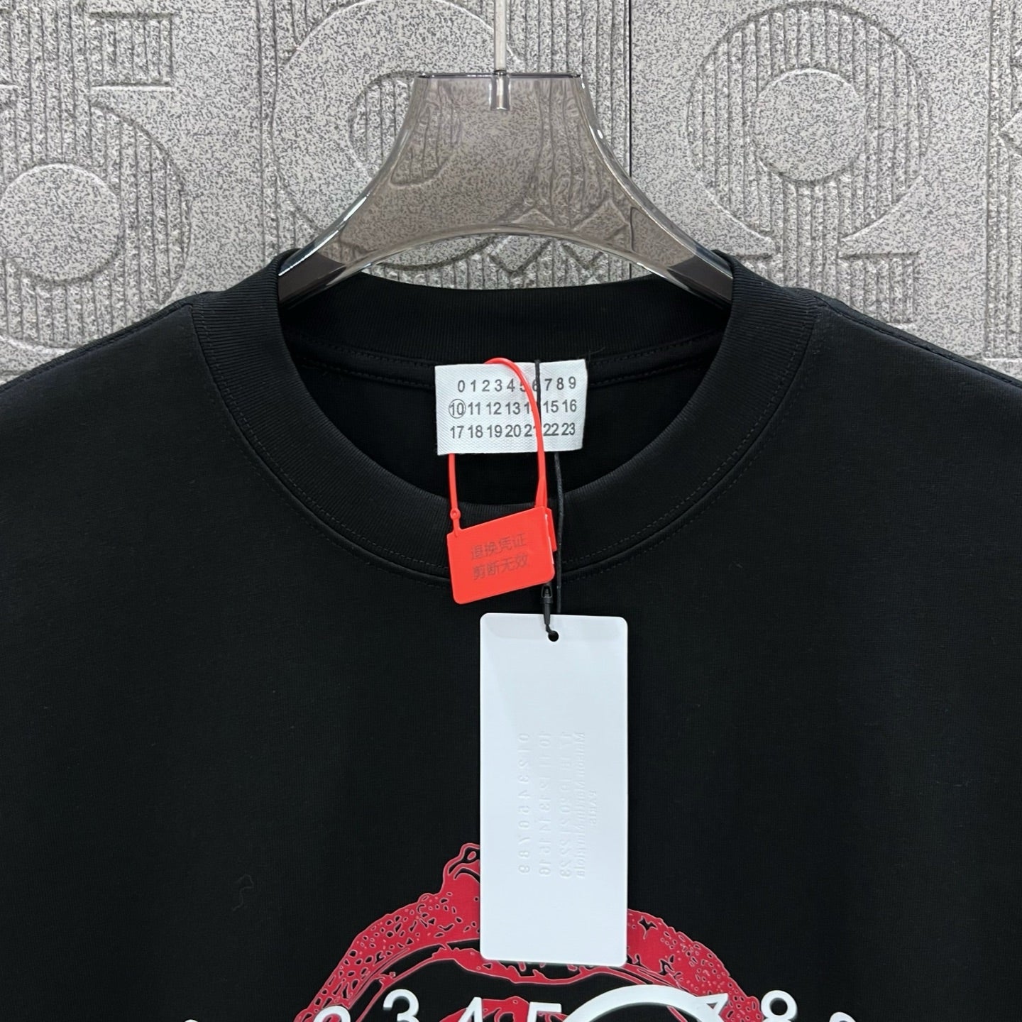 LuxluxHouse Best Quality Clothes T-shirt Chanel & Maison Margiela