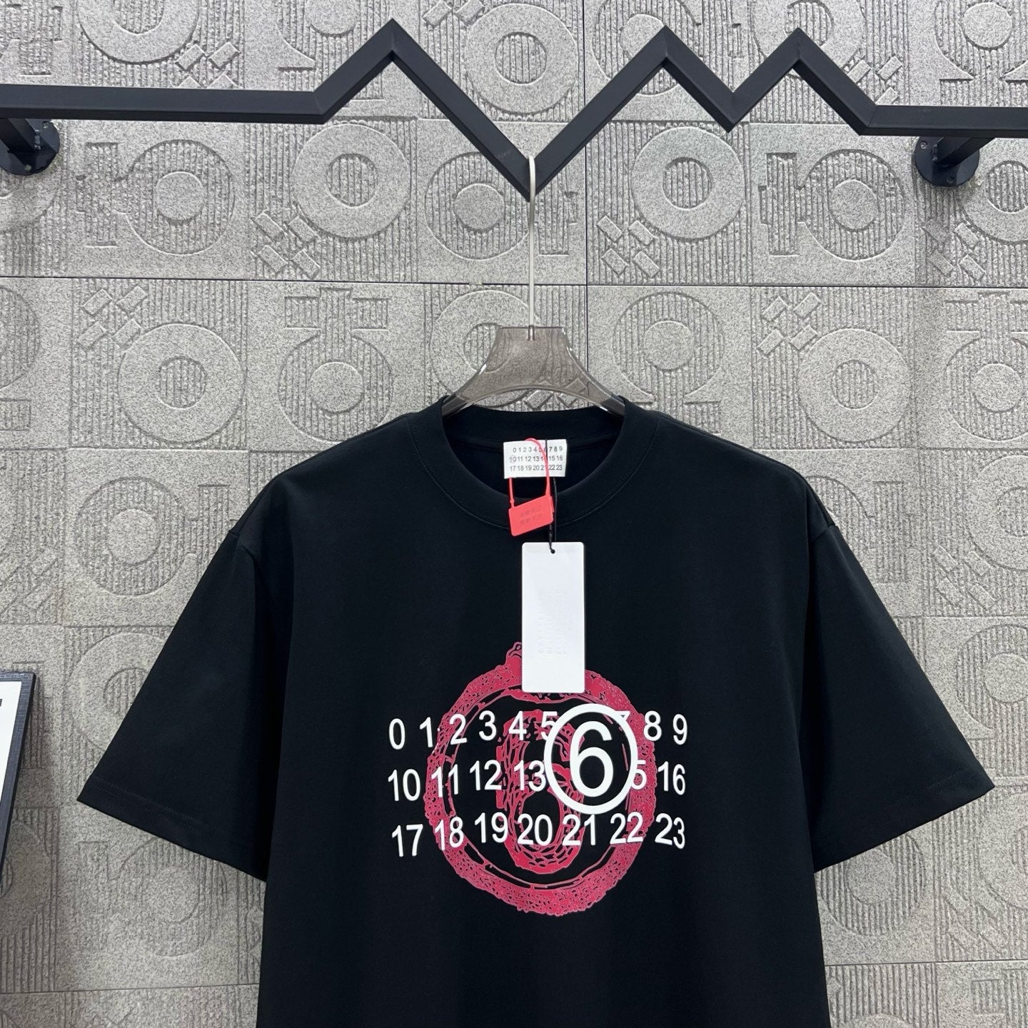 LuxluxHouse Best Quality Clothes T-shirt Chanel & Maison Margiela