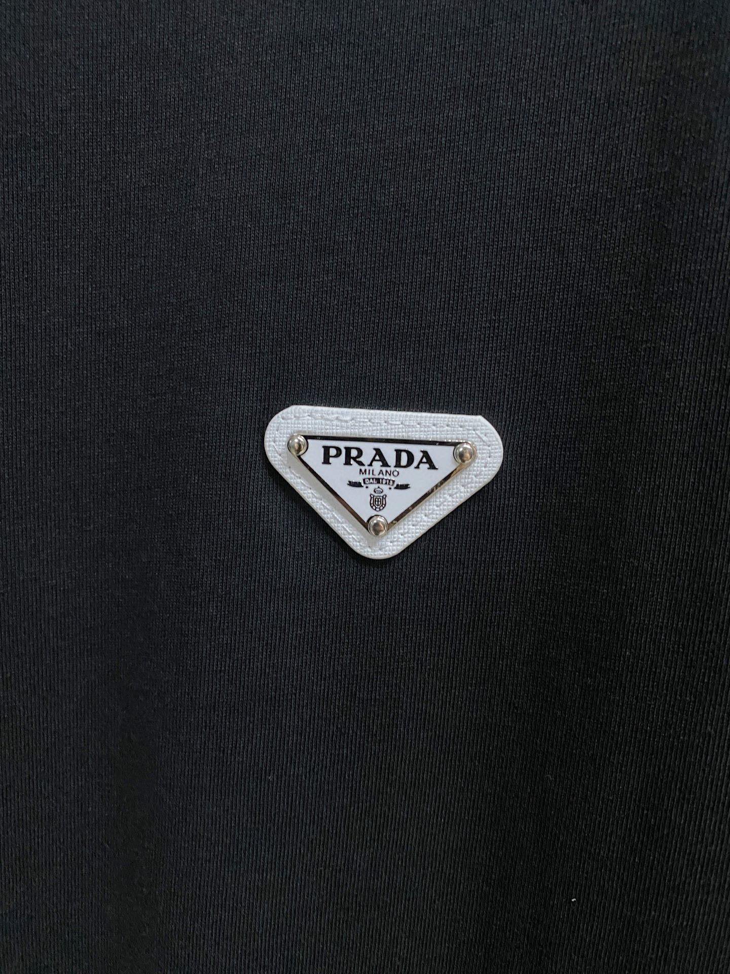 LuxluxHouse Best Quality Clothes T-shirt Prada