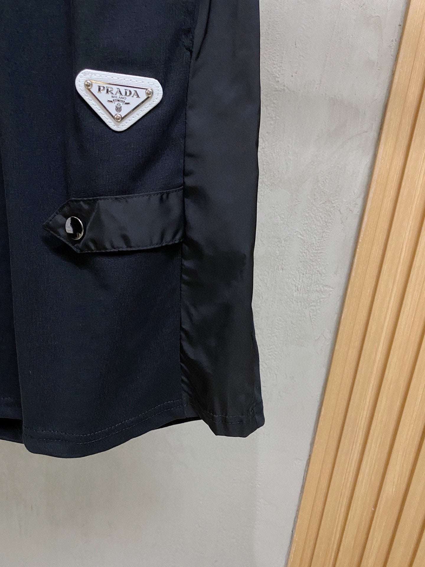 LuxluxHouse Best Quality Clothes T-shirt Prada