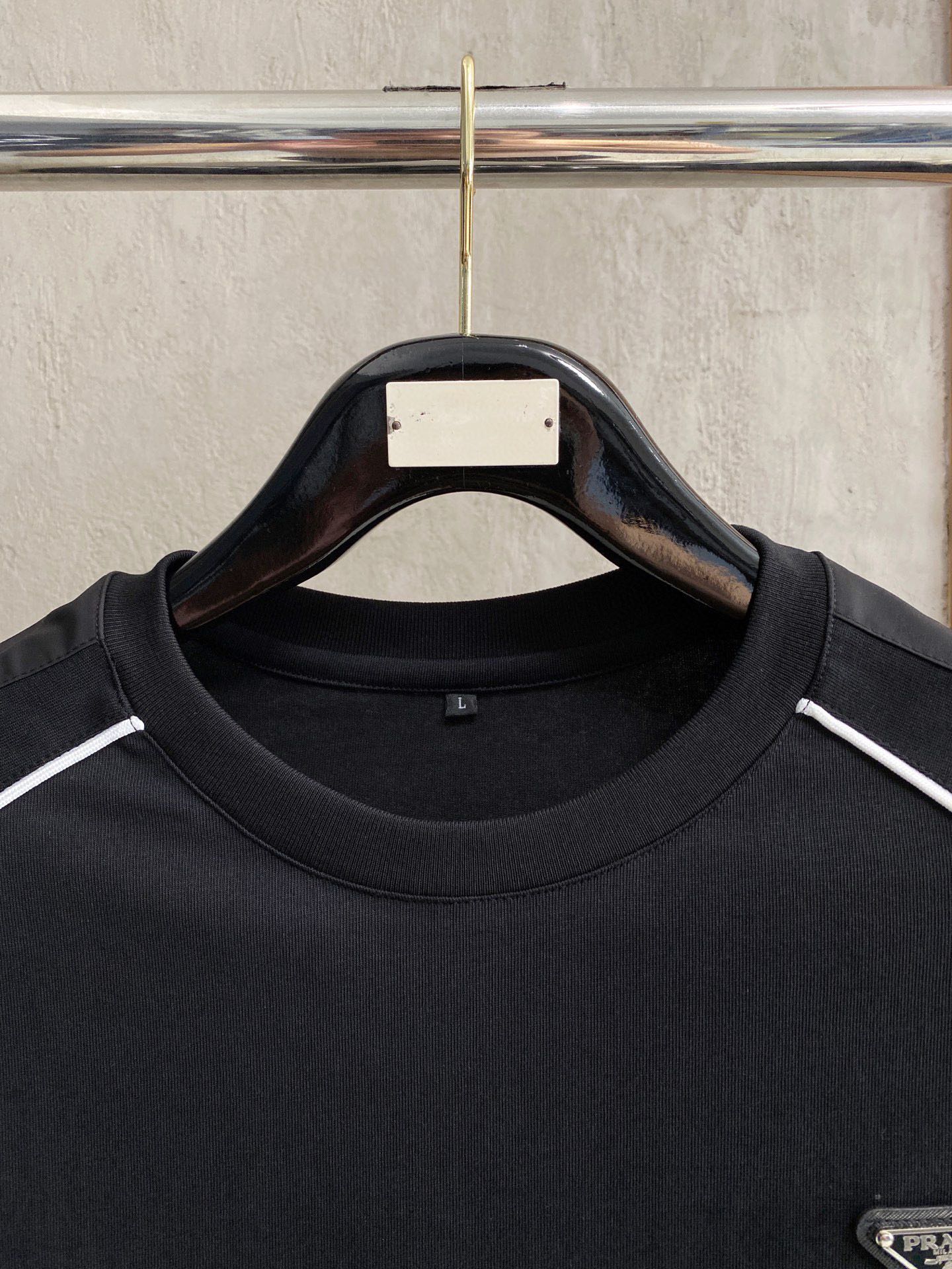 LuxluxHouse Best Quality Clothes T-shirt Prada