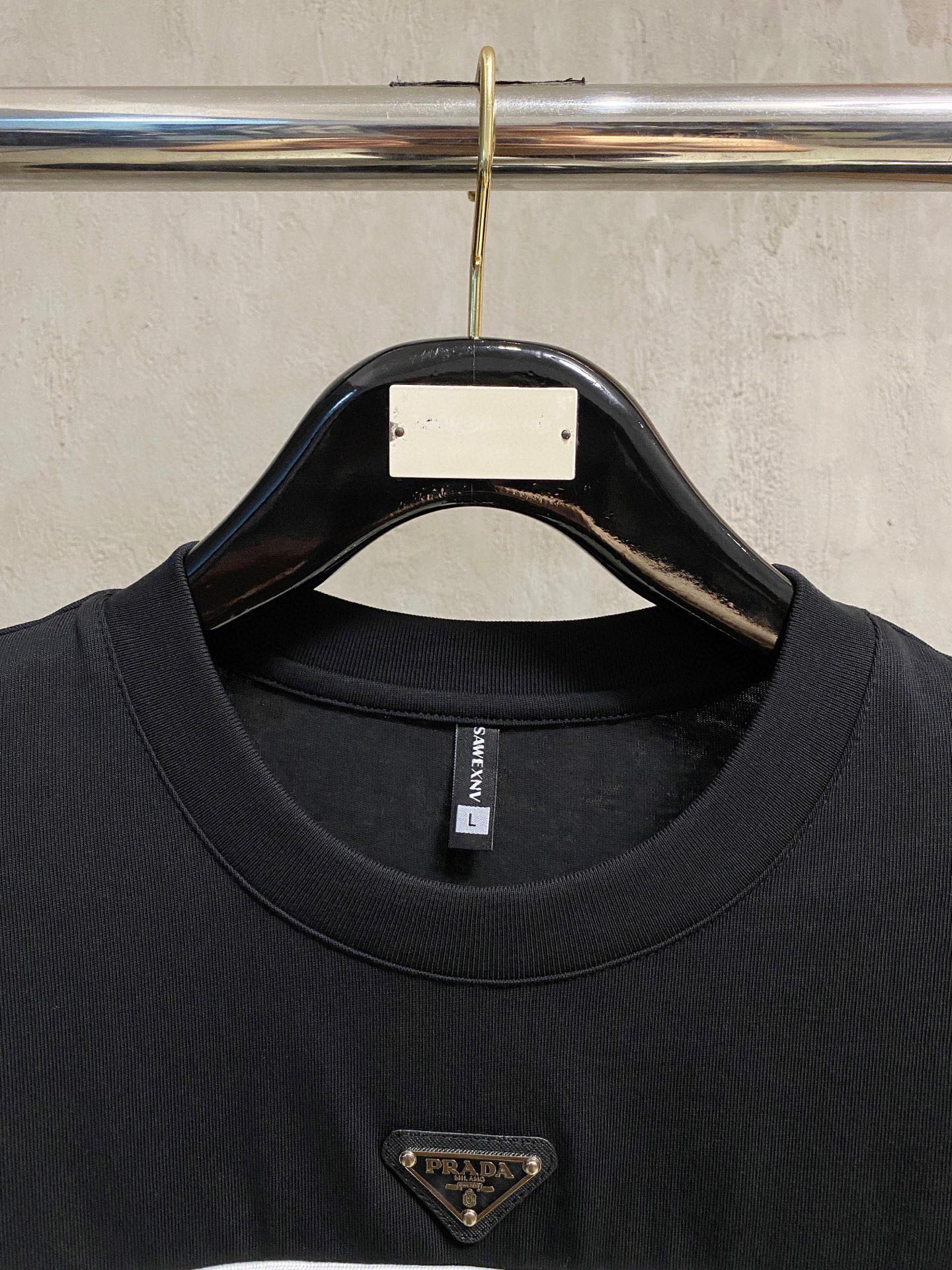 LuxluxHouse Best Quality Clothes T-shirt Prada