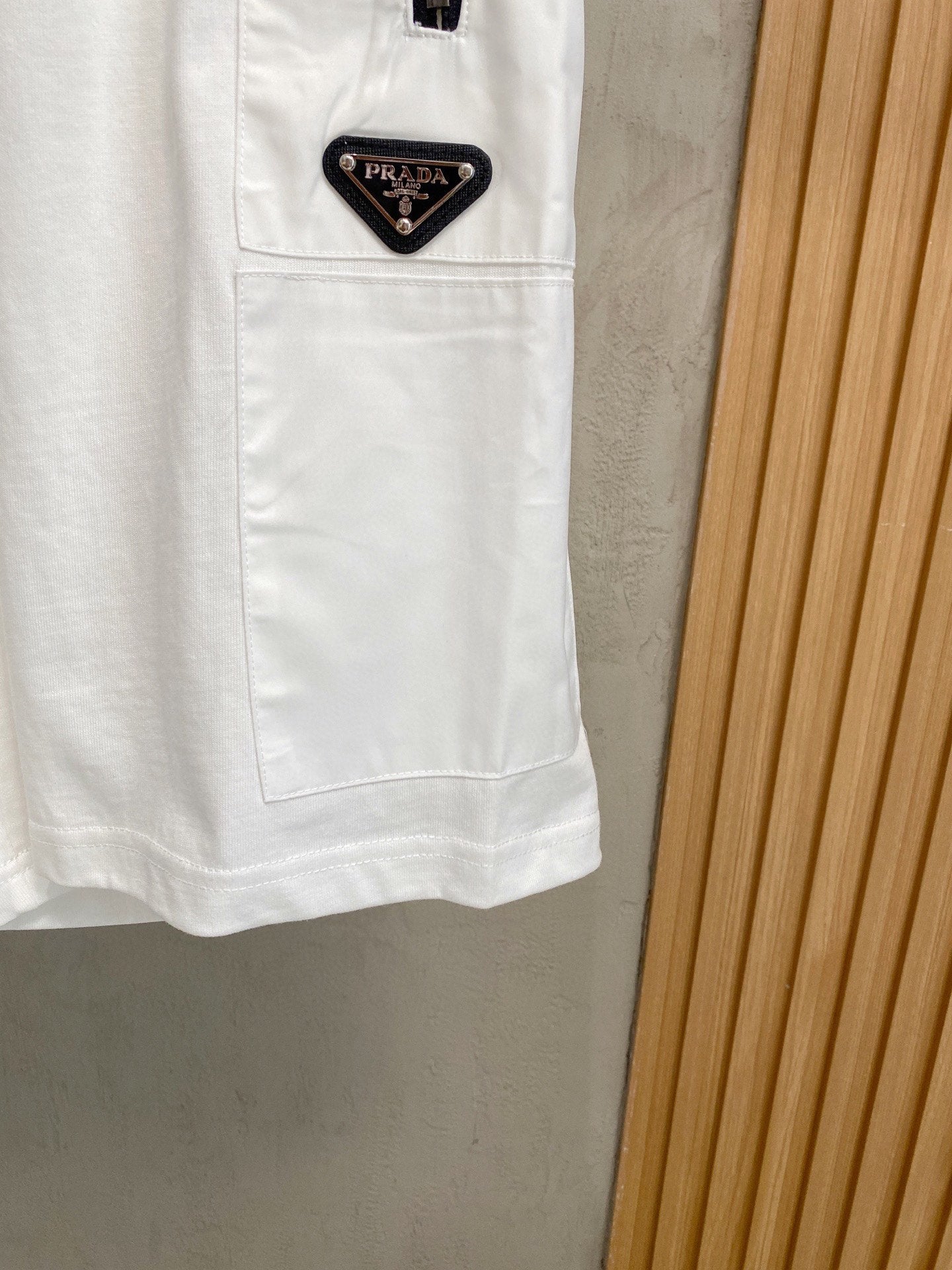 LuxluxHouse Best Quality Clothes T-shirt Prada