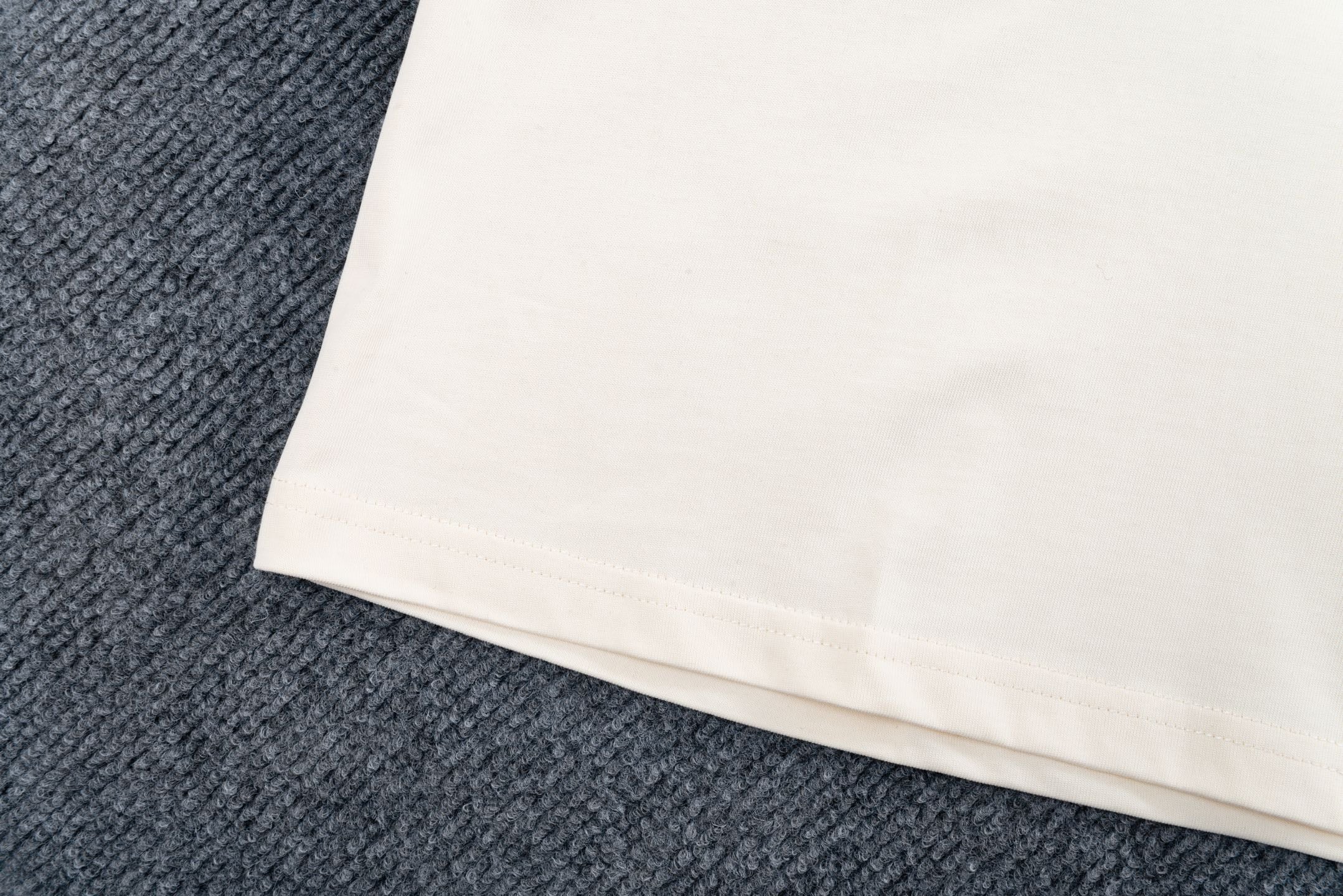 LuxluxHouse Best Quality Clothes T-shirt Loewe