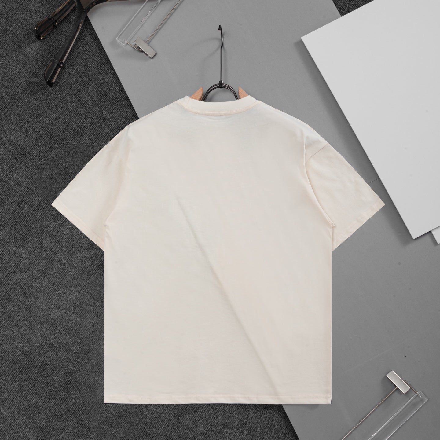 LuxluxHouse Best Quality Clothes T-shirt Loewe