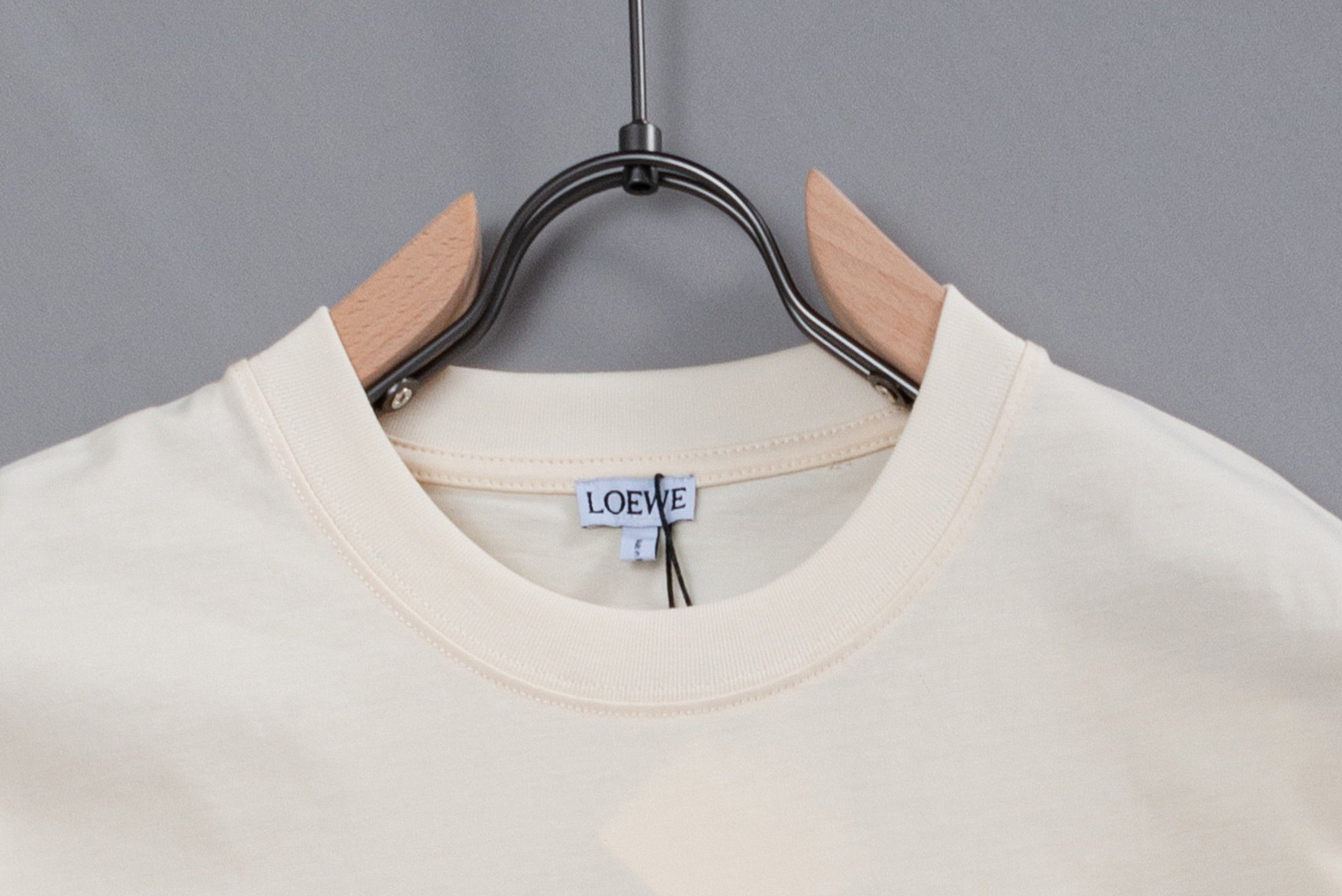 LuxluxHouse Best Quality Clothes T-shirt Loewe