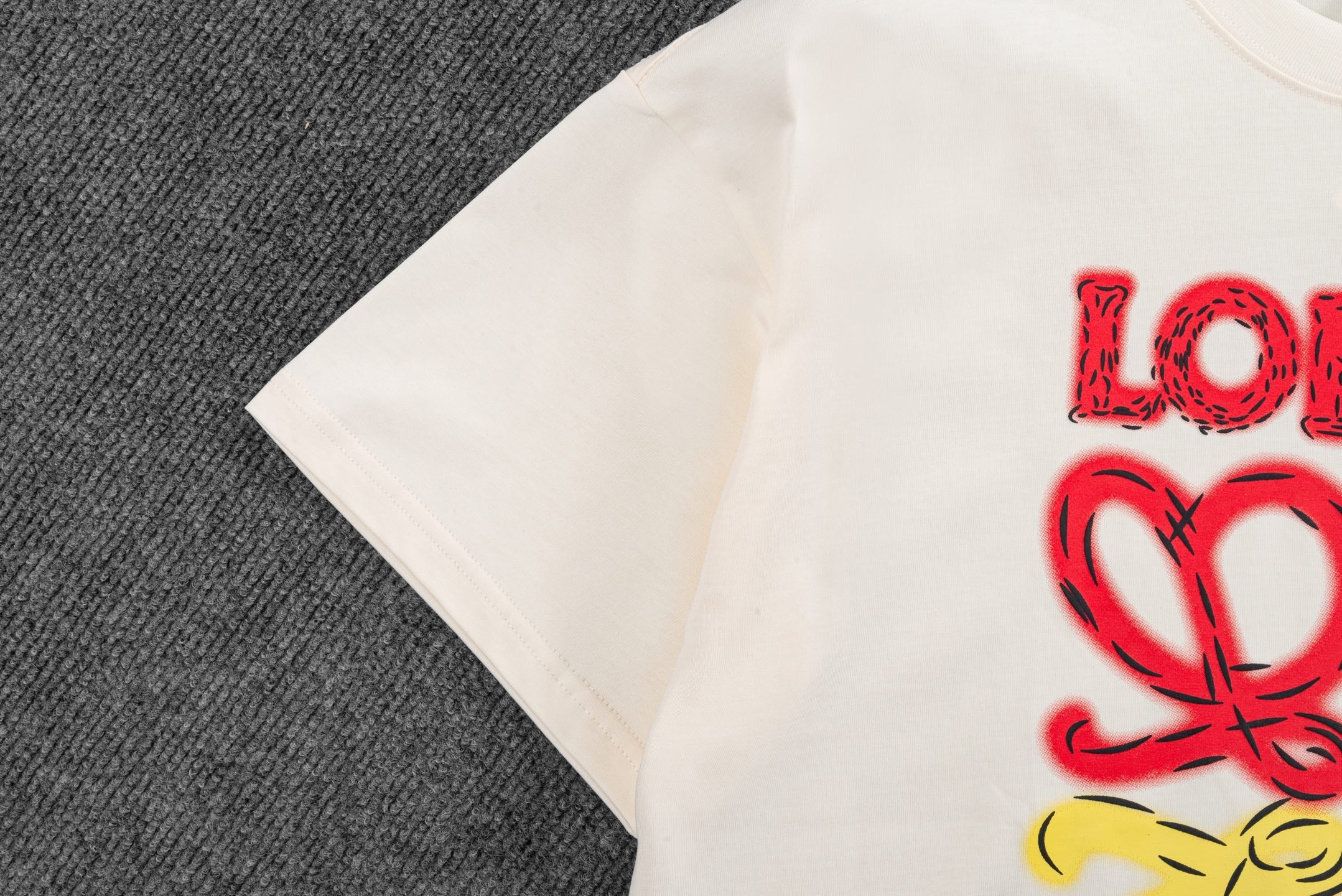 LuxluxHouse Best Quality Clothes T-shirt Loewe