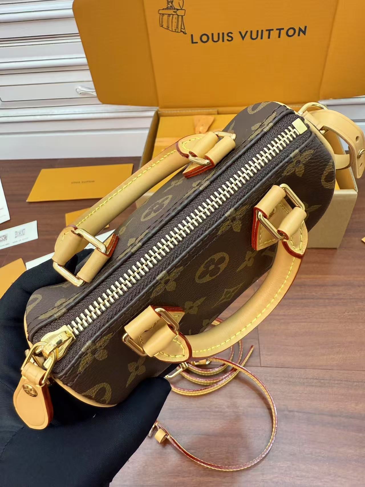 LuxluxHouse Best Quality Bags Best Louis Vuitton Women