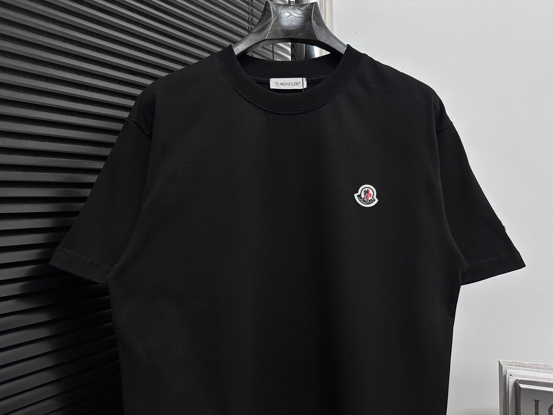 LuxluxHouse Best Quality Clothes T-shirt Moncler