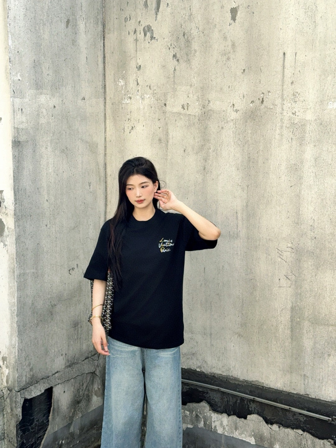 LuxluxHouse Best Quality Clothes T-shirt Louis Vuitton