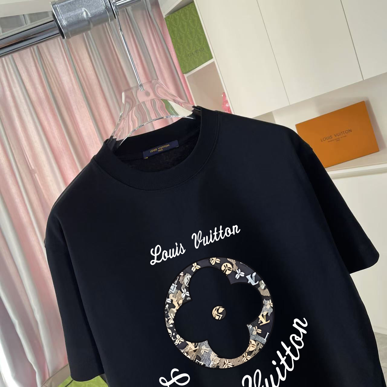 LuxluxHouse Best Quality Clothes T-shirt Louis Vuitton