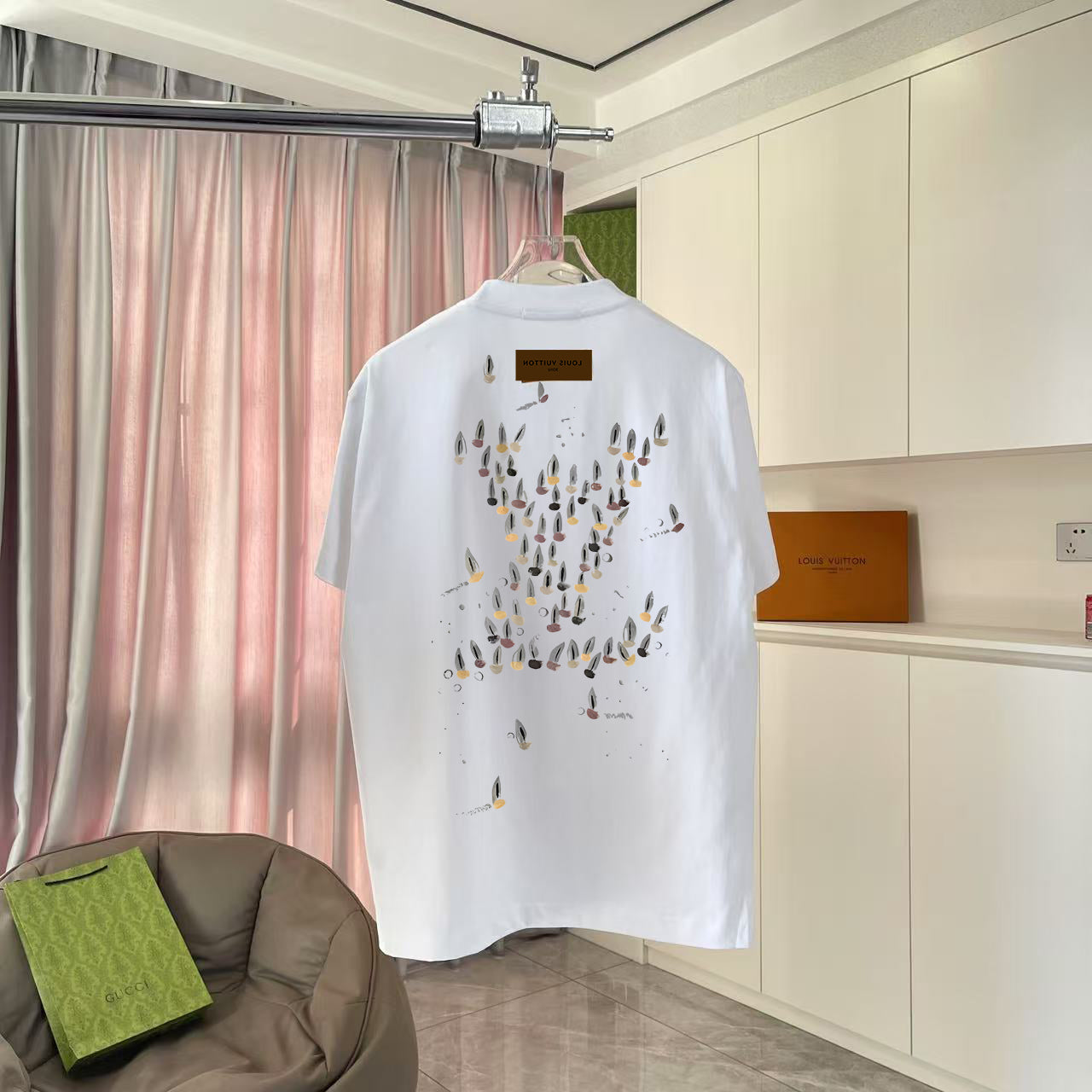 LuxluxHouse Best Quality Clothes T-shirt Louis Vuitton