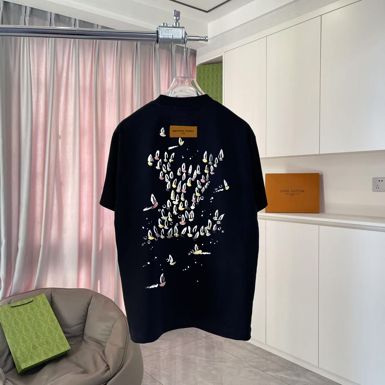 LuxluxHouse Best Quality Clothes T-shirt Louis Vuitton