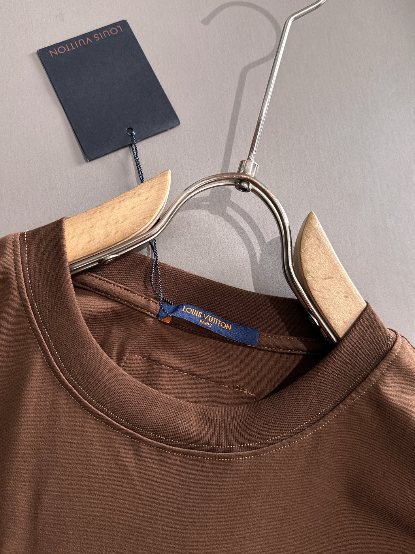 LuxluxHouse Best Quality Clothes T-shirt Louis Vuitton