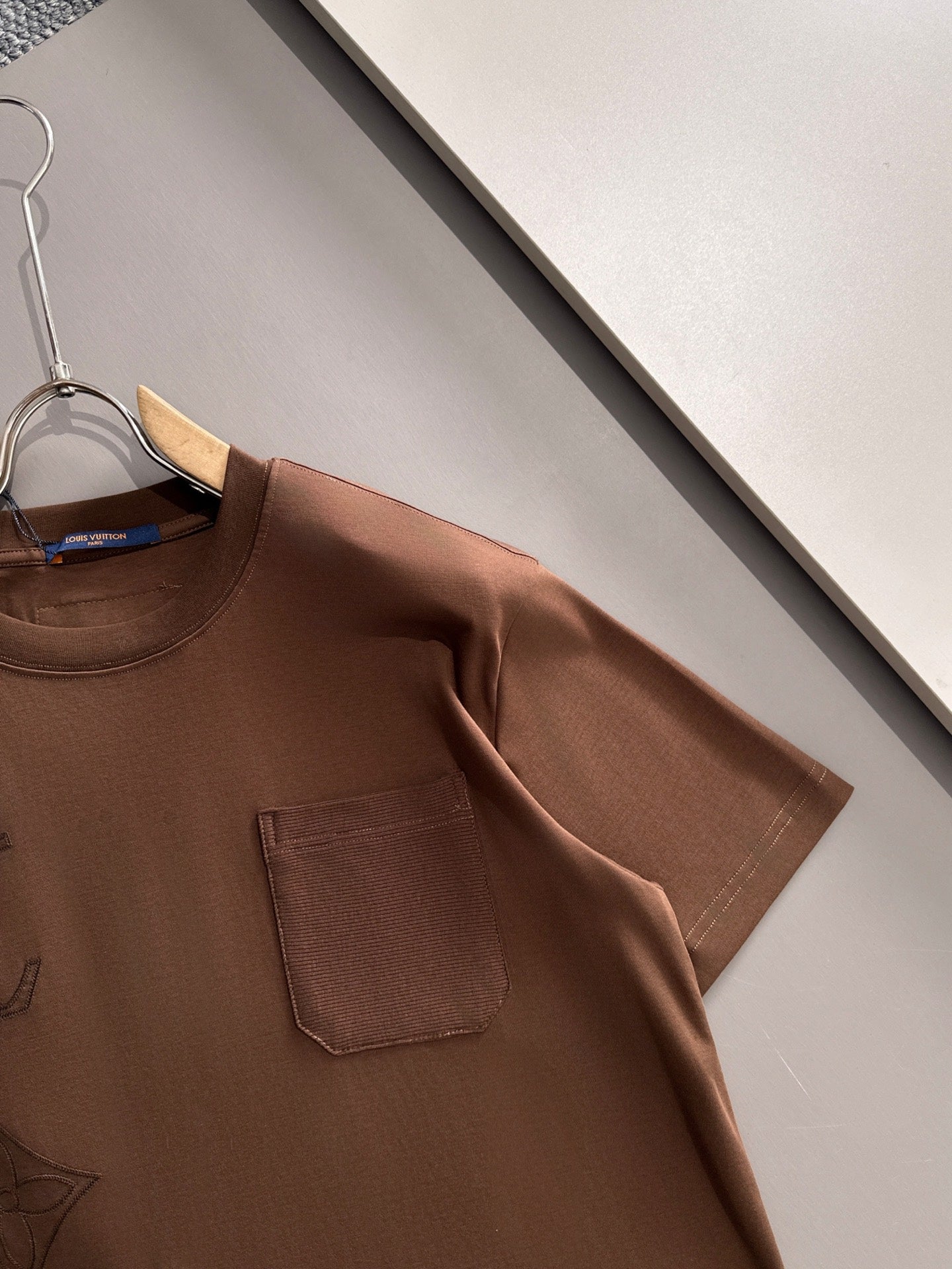 LuxluxHouse Best Quality Clothes T-shirt Louis Vuitton