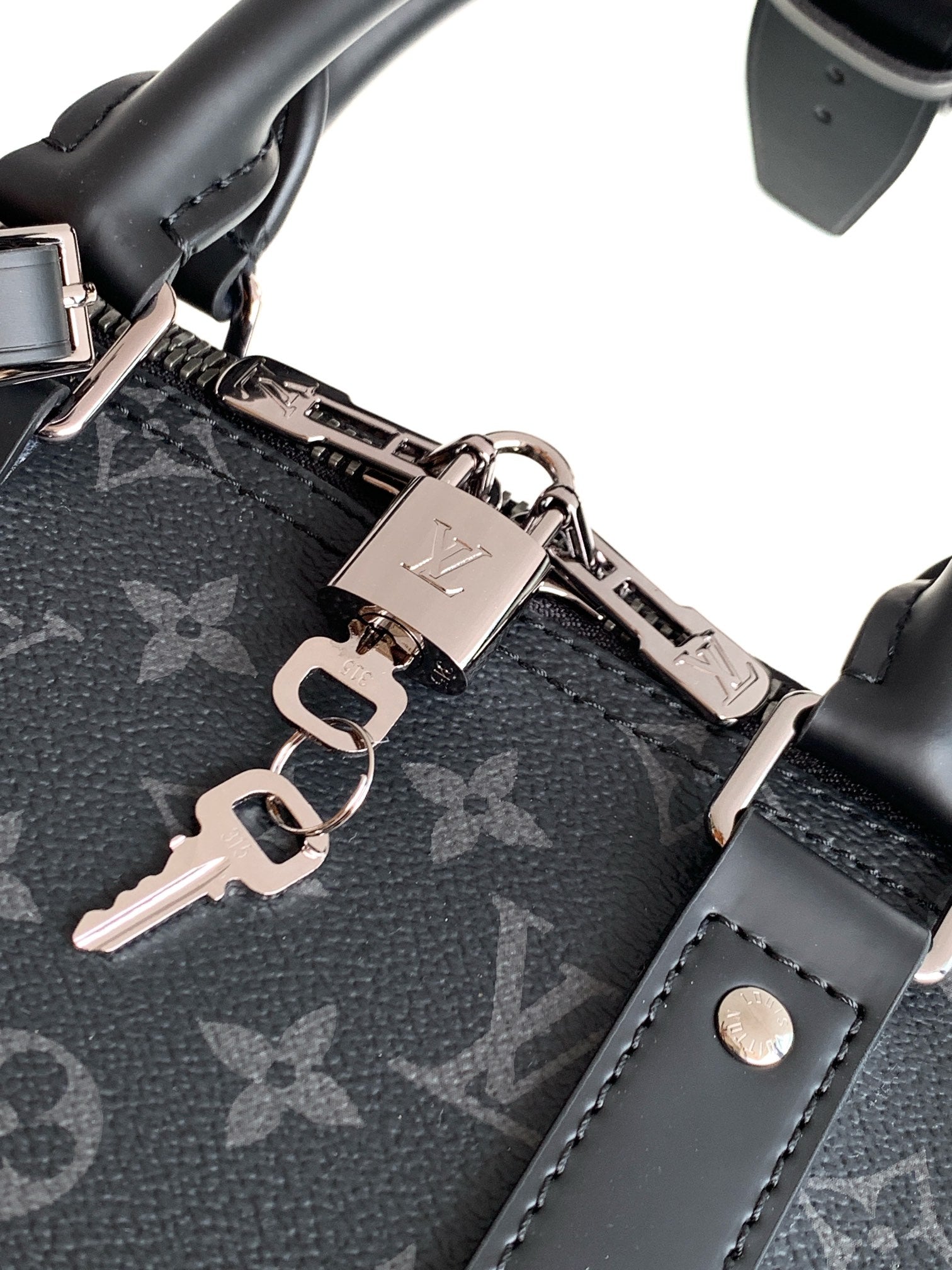 LuxluxHouse Best Quality Bags Best Louis Vuitton Men