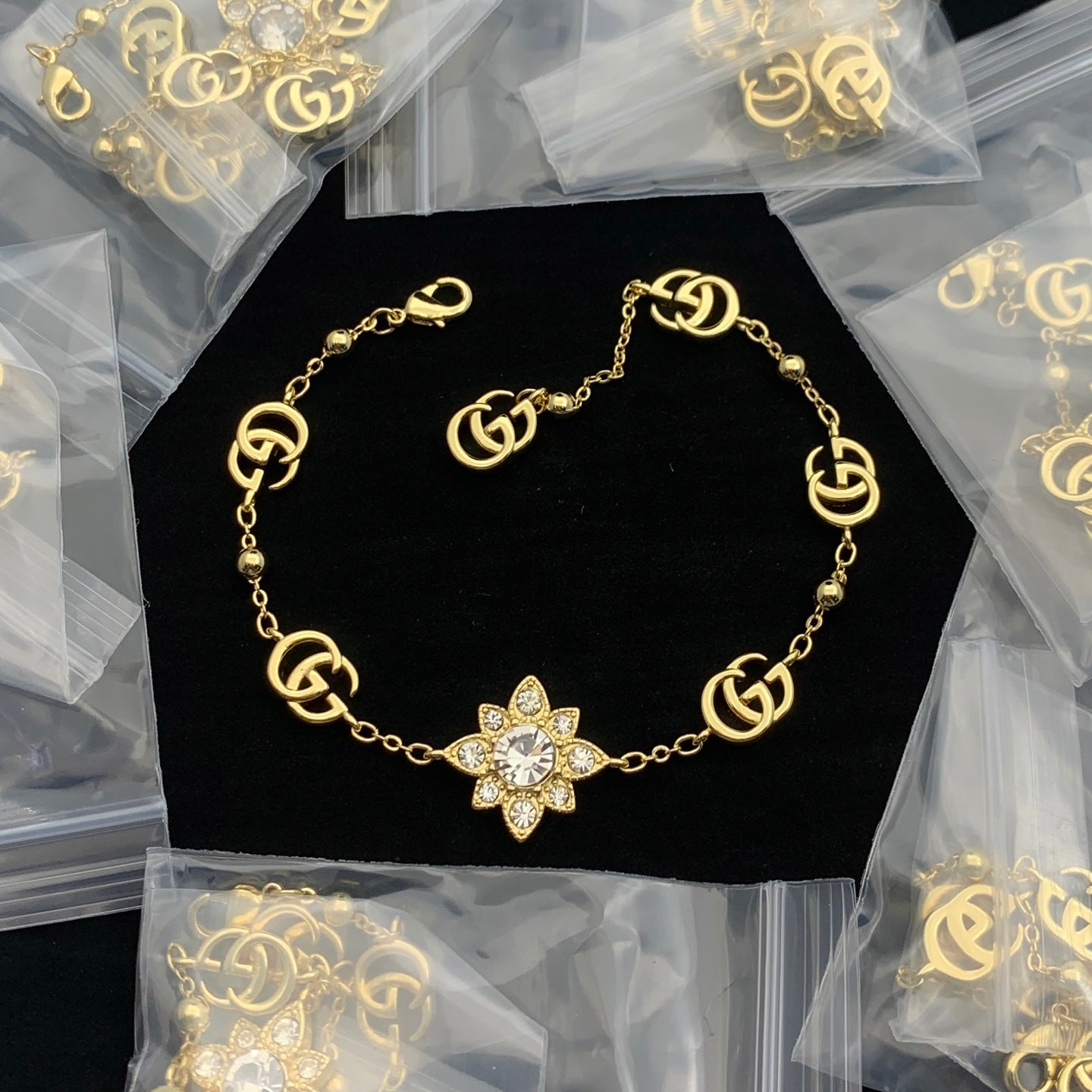 LuxluxHouse Low Price And High Quality Accessories Gucci