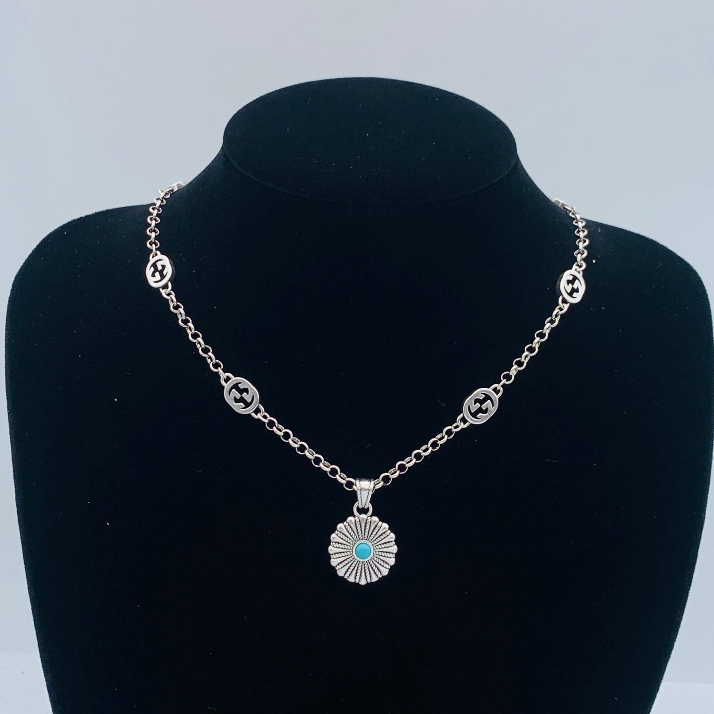 LuxluxHouse Low Price And High Quality Accessories Gucci