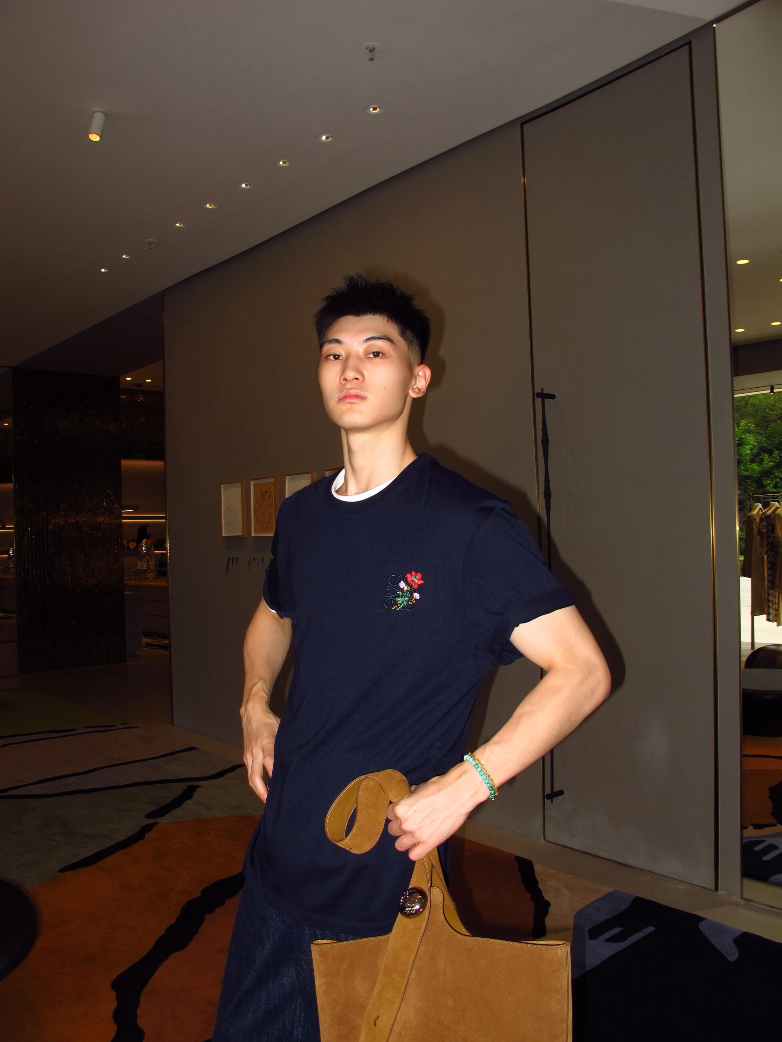 LuxluxHouse Best Quality Clothes T-shirt Loewe