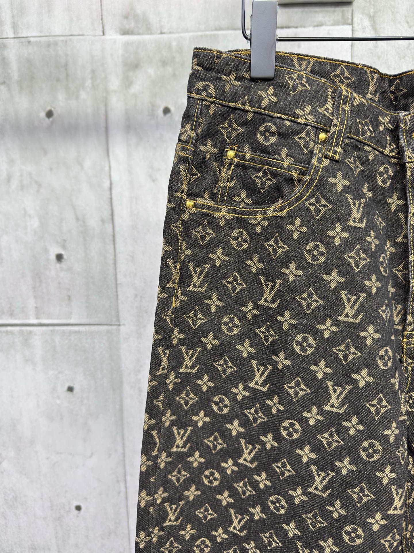 LuxluxHouse Best Quality Clothes Pants Louis Vuitton